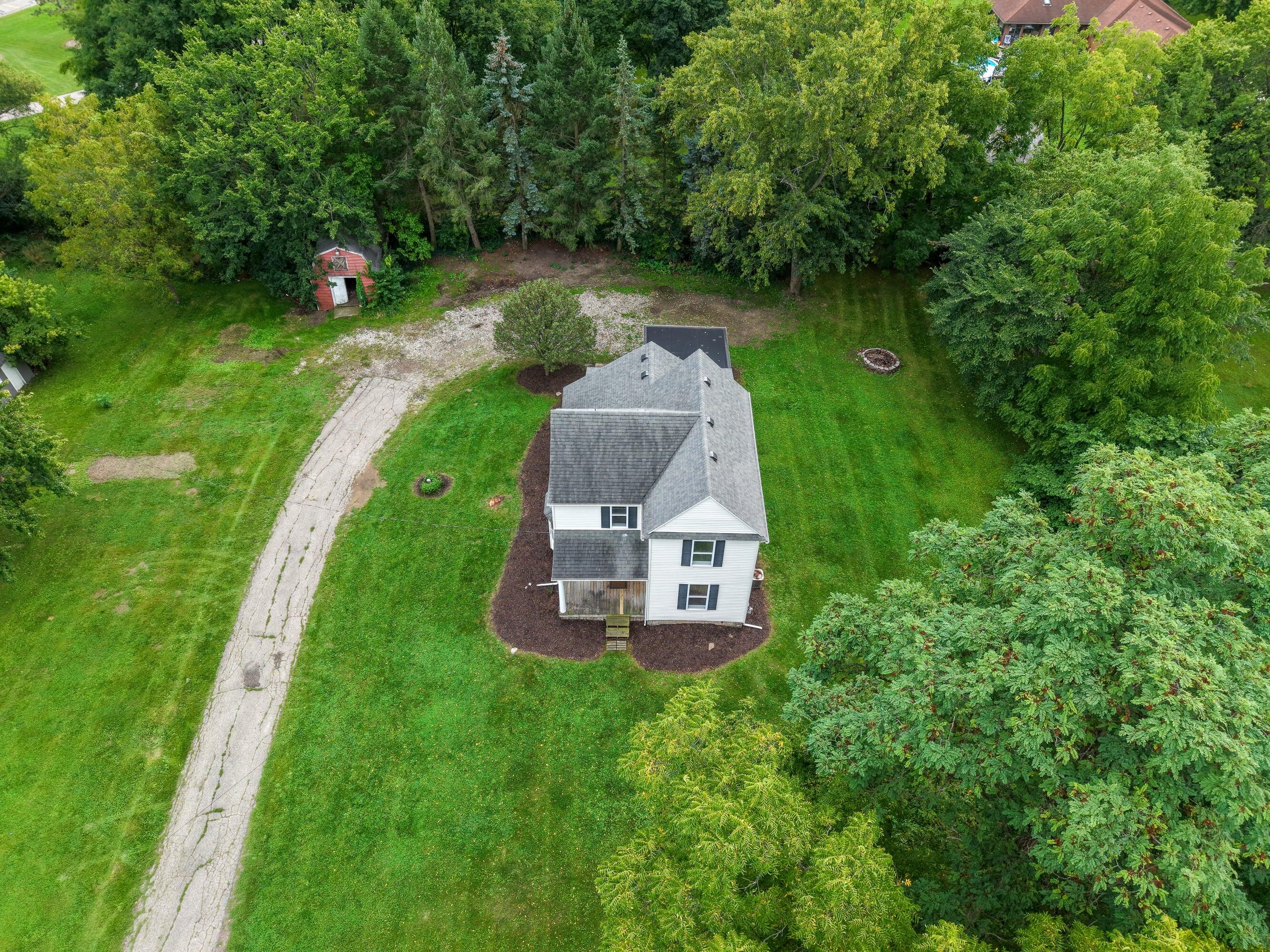 2836 Knapp Street NE Grand Rapids MI 49525