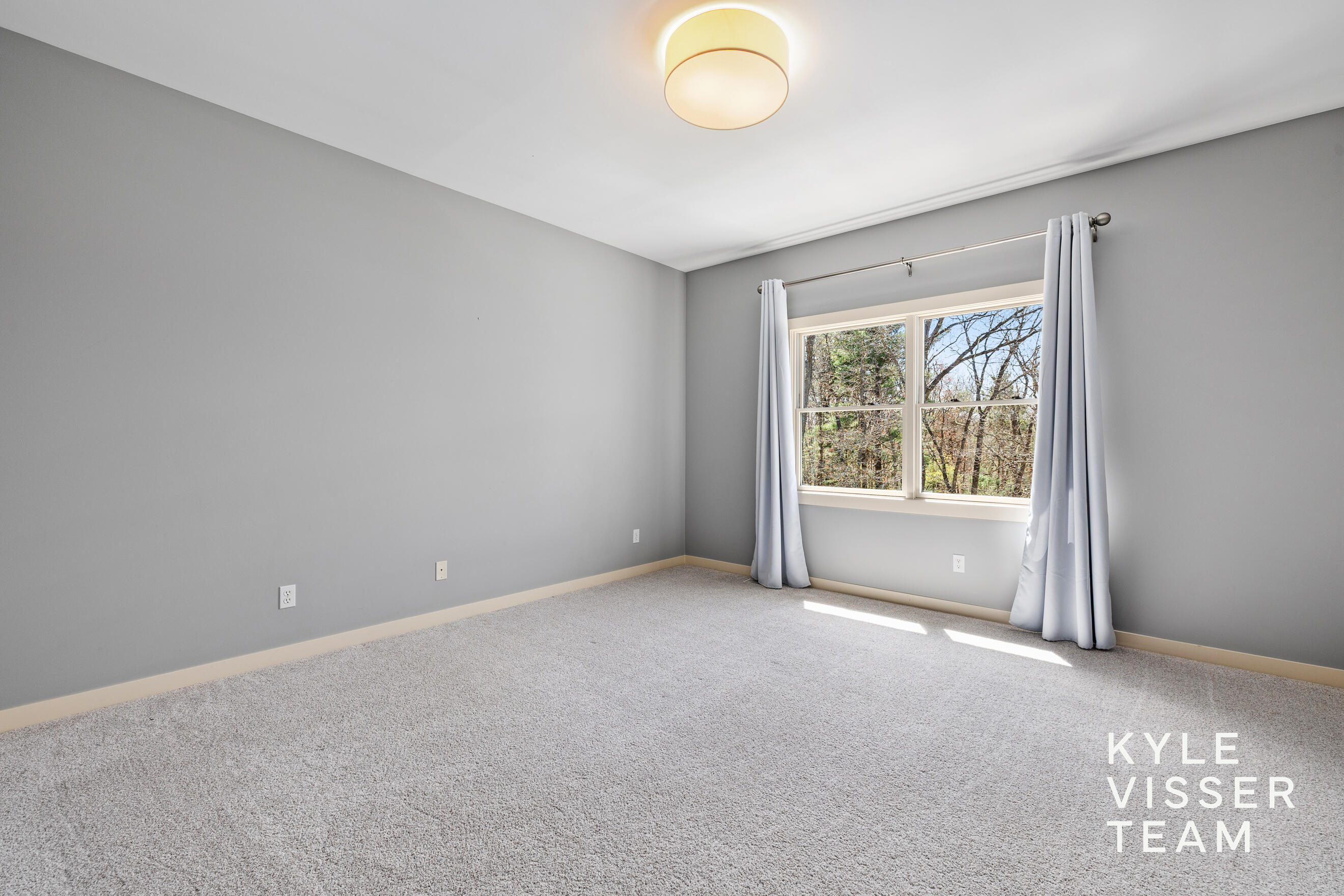 1977 Emerald Glen Court NE Ada MI 49301