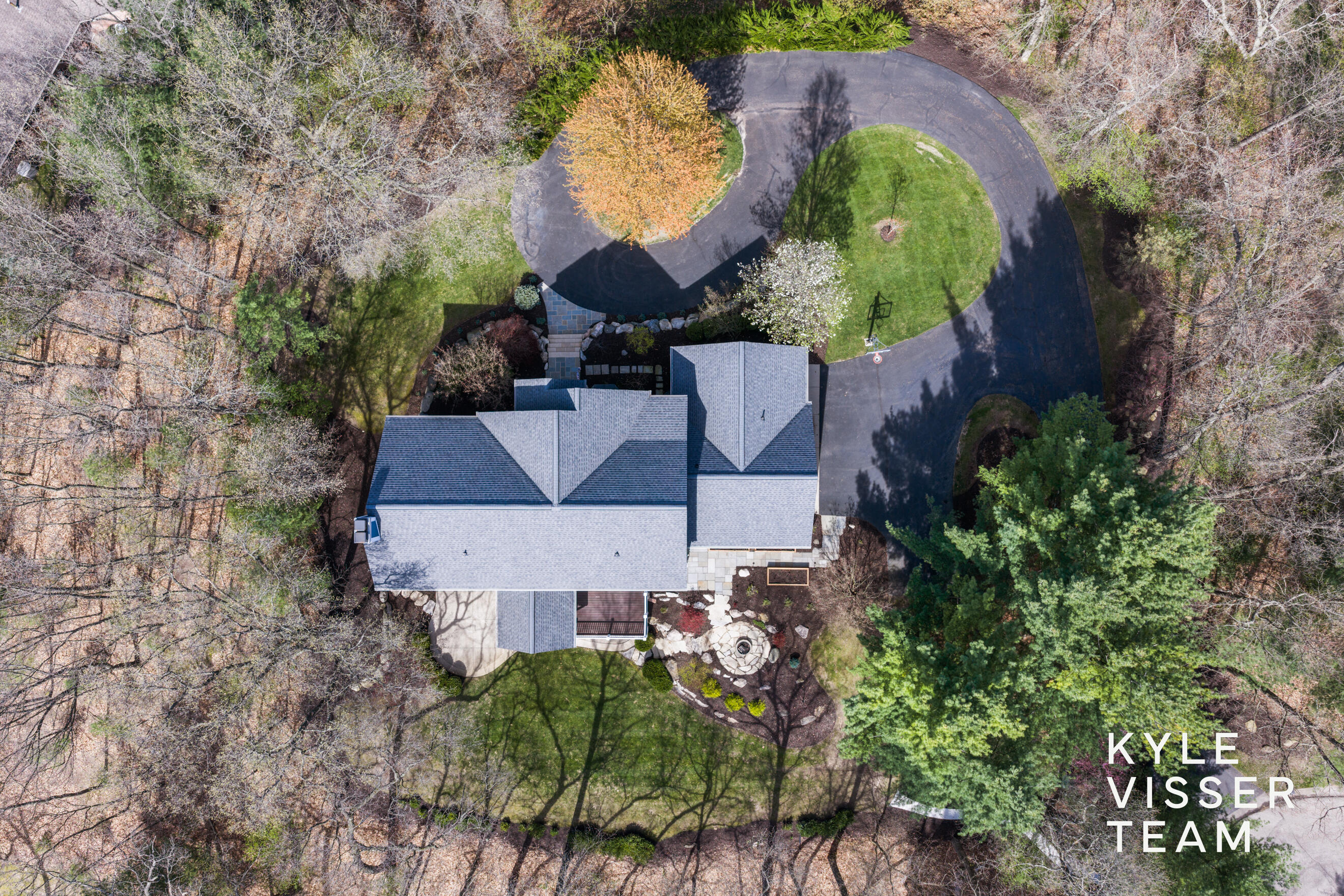 1977 Emerald Glen Court NE Ada MI 49301