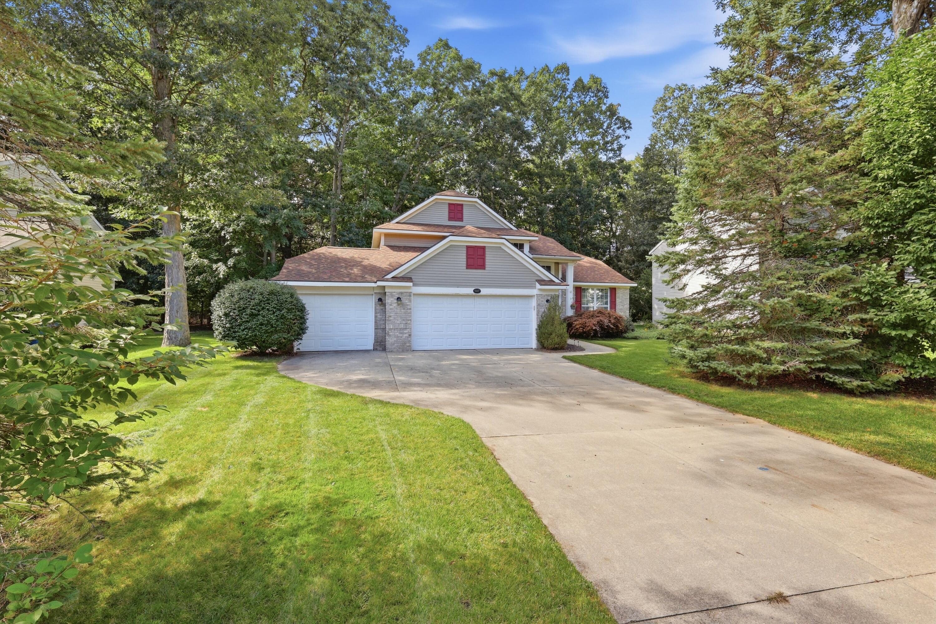 13347 Greenbriar Drive Grand Haven MI 49417