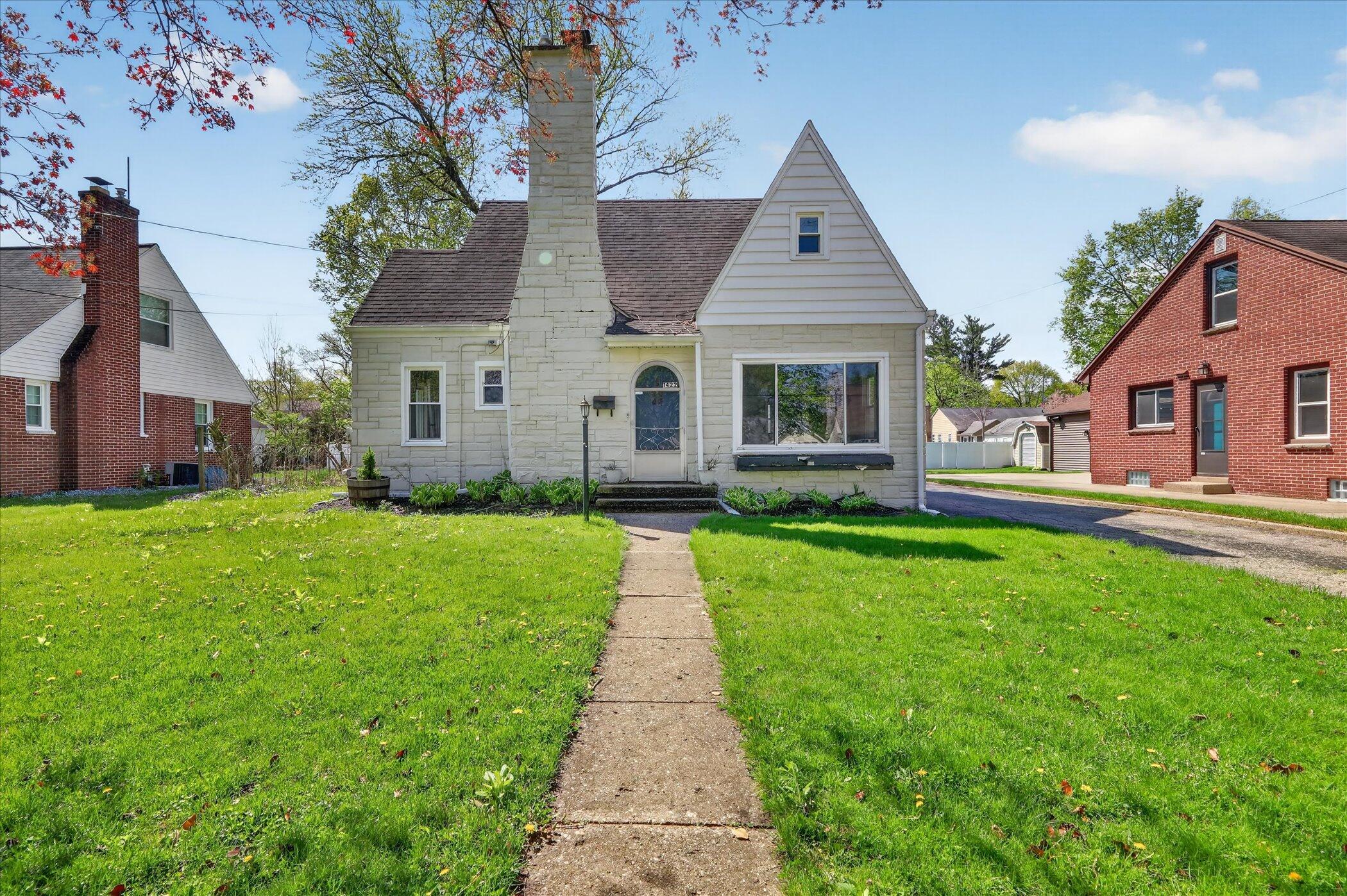 1422 Reycraft Drive Kalamazoo MI 49001