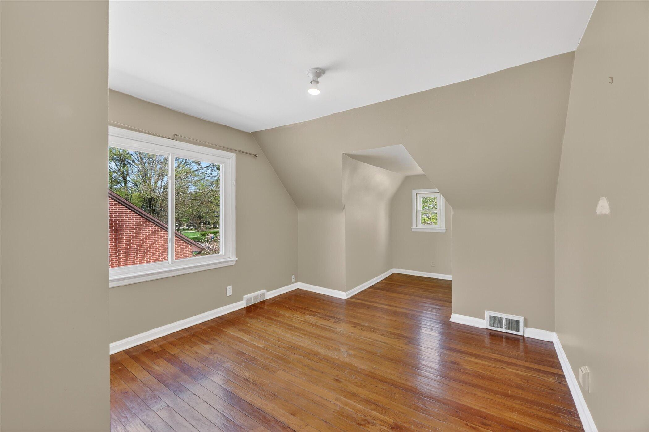 1422 Reycraft Drive Kalamazoo MI 49001