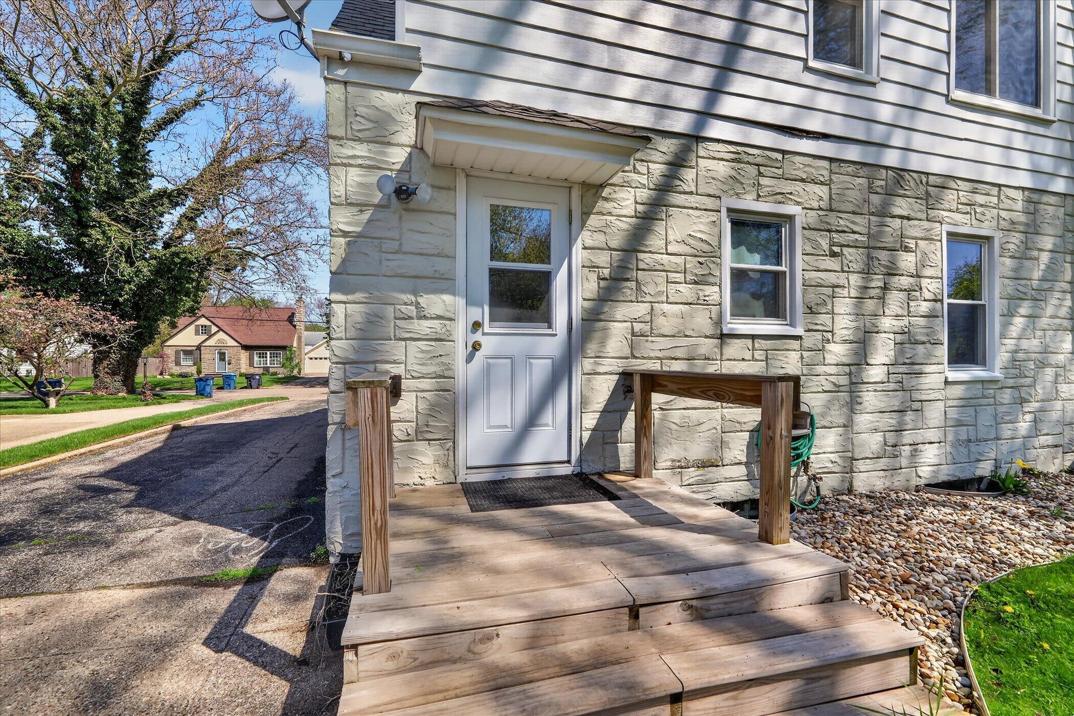 1422 Reycraft Drive Kalamazoo MI 49001