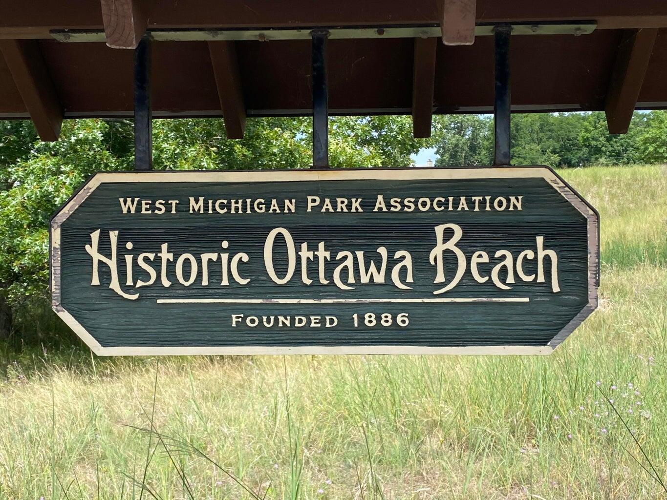 692 Mt Pisgah Boulevard Holland MI 49424