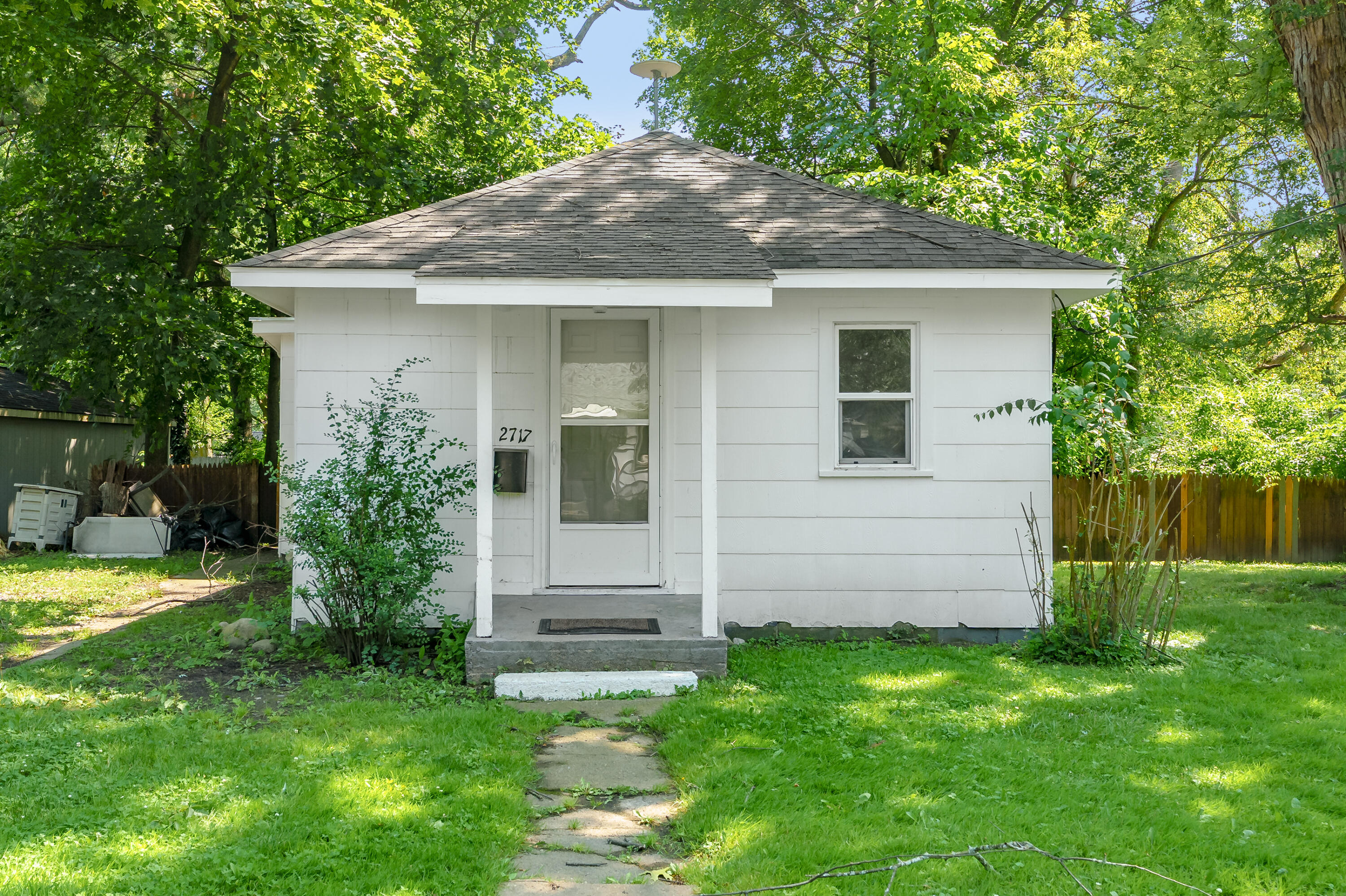 2717 Springmont Avenue Kalamazoo MI 49008