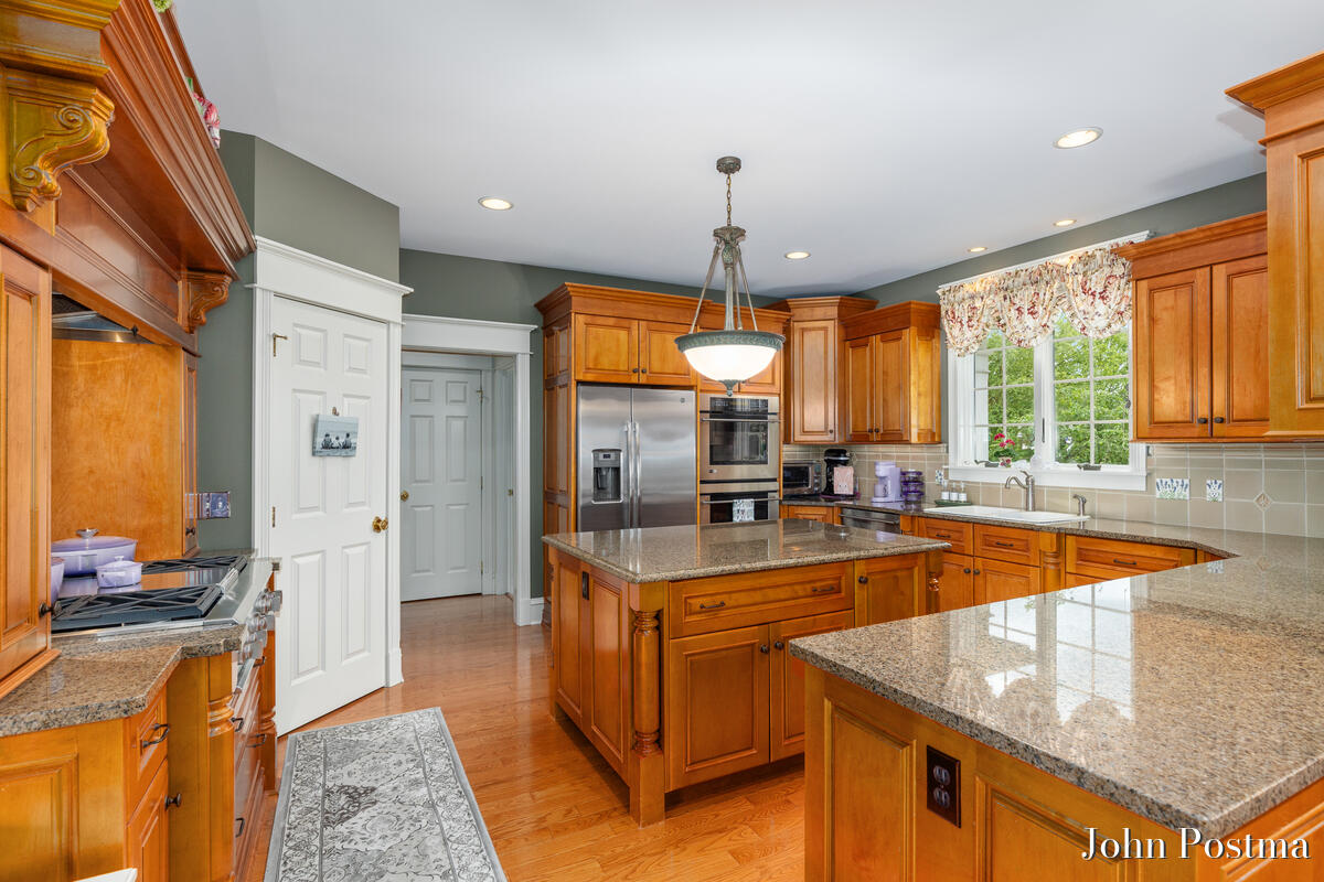 1645 Watermark Drive SE Grand Rapids MI 49546