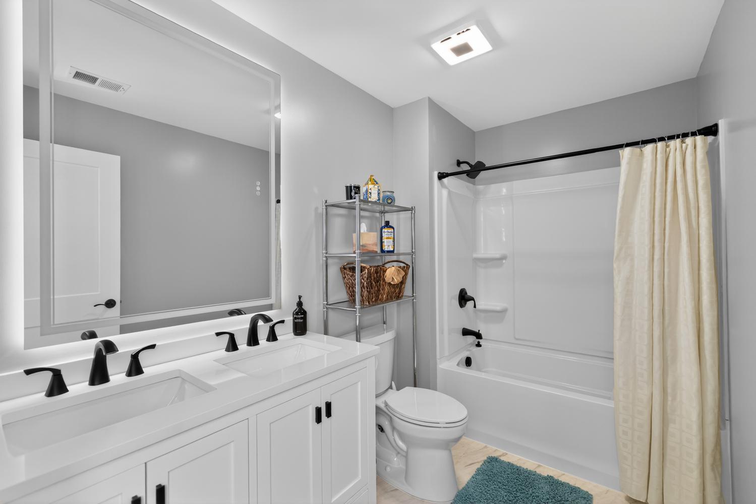 8125 W Long Lake Drive Kalamazoo MI 49048