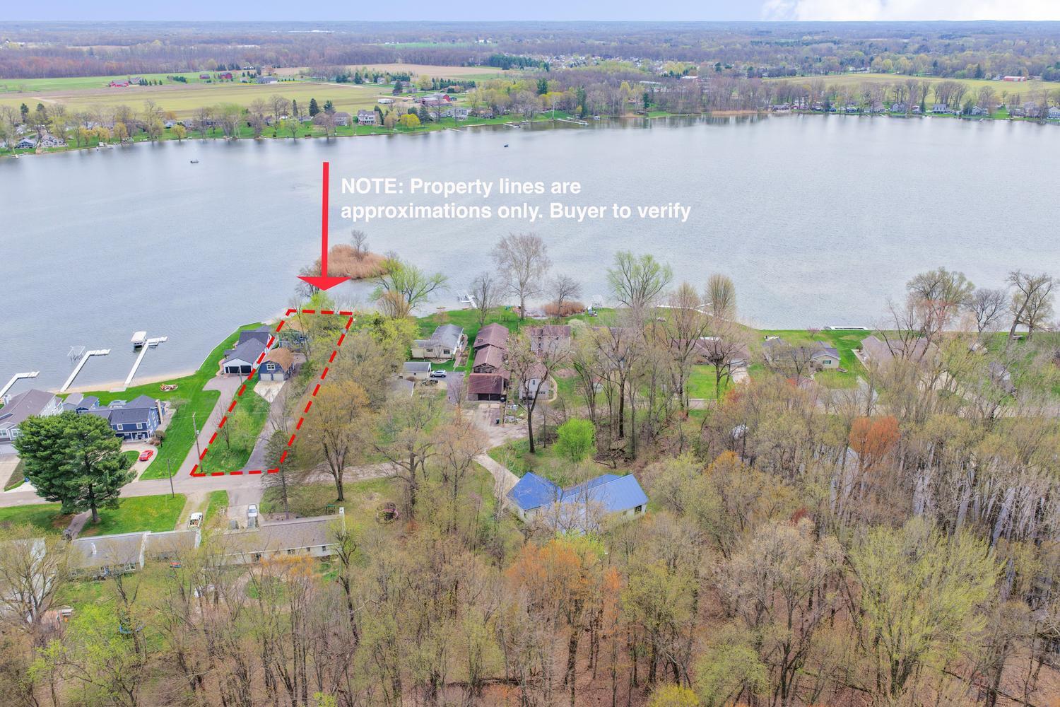 8125 W Long Lake Drive Kalamazoo MI 49048