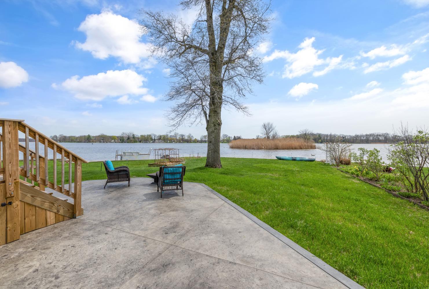 8125 W Long Lake Drive Kalamazoo MI 49048