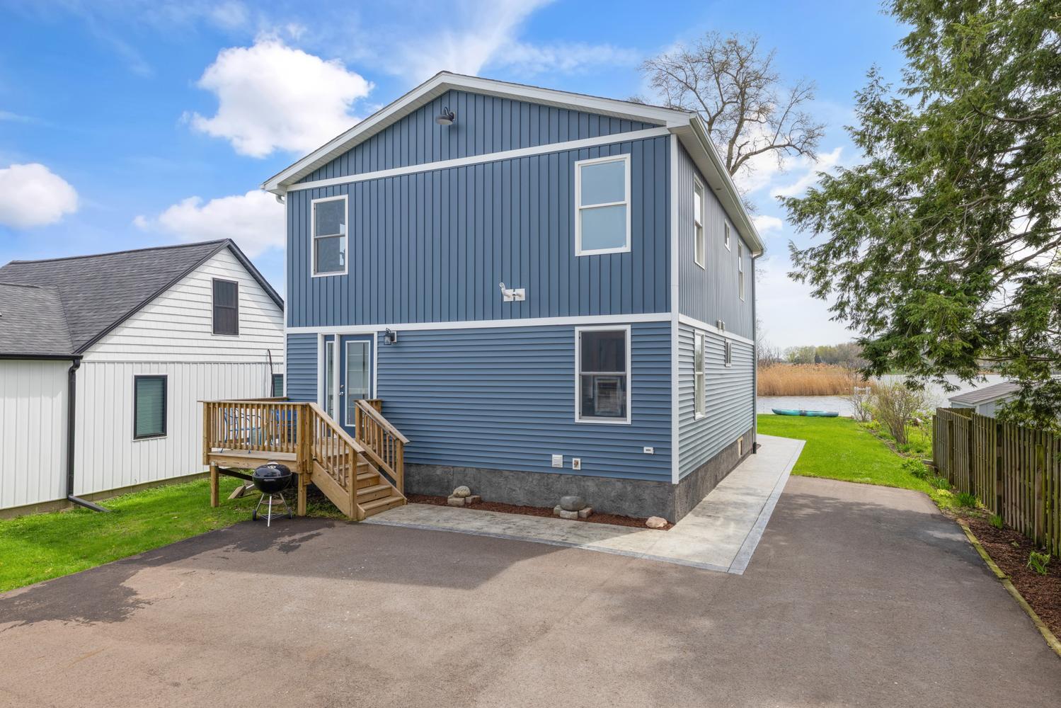 8125 W Long Lake Drive Kalamazoo MI 49048