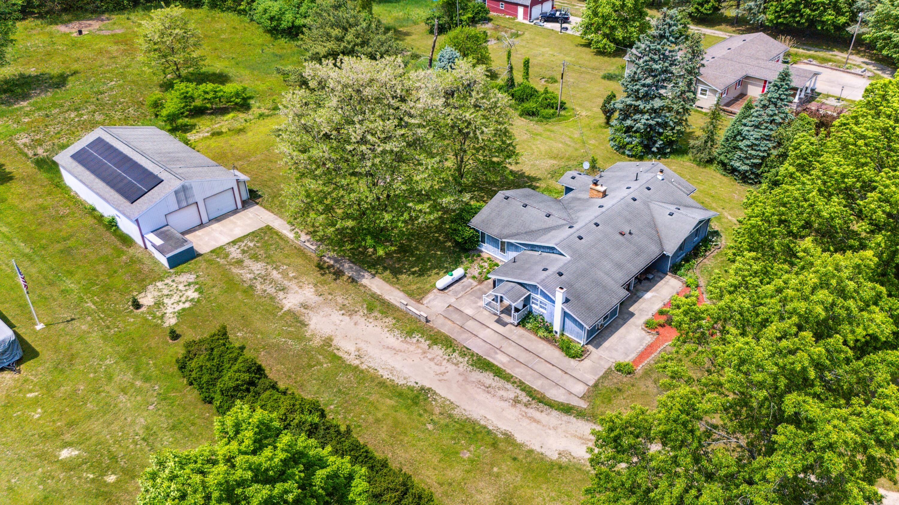 50902 Magician Lake Road Dowagiac MI 49047