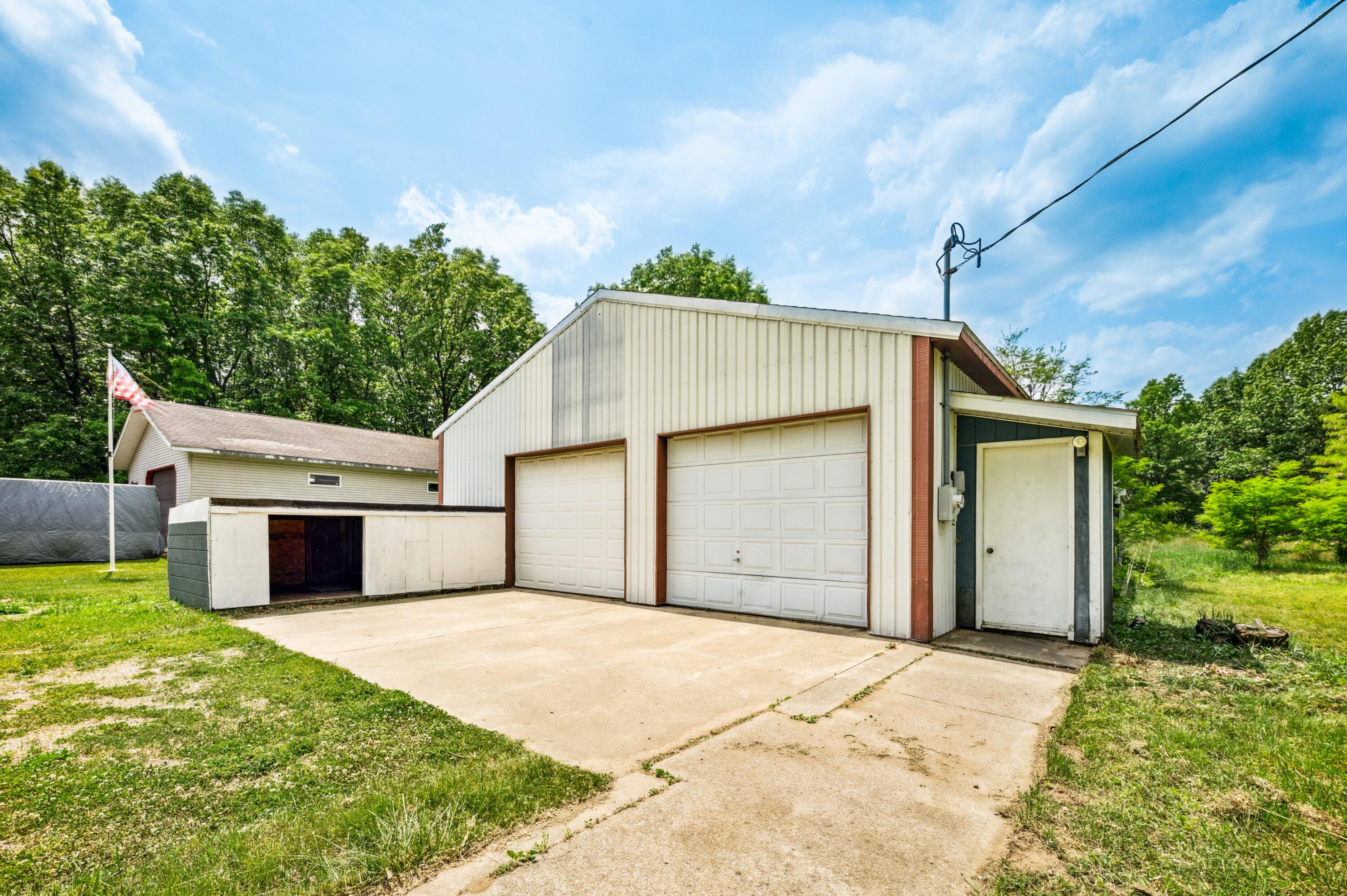 50902 Magician Lake Road Dowagiac MI 49047