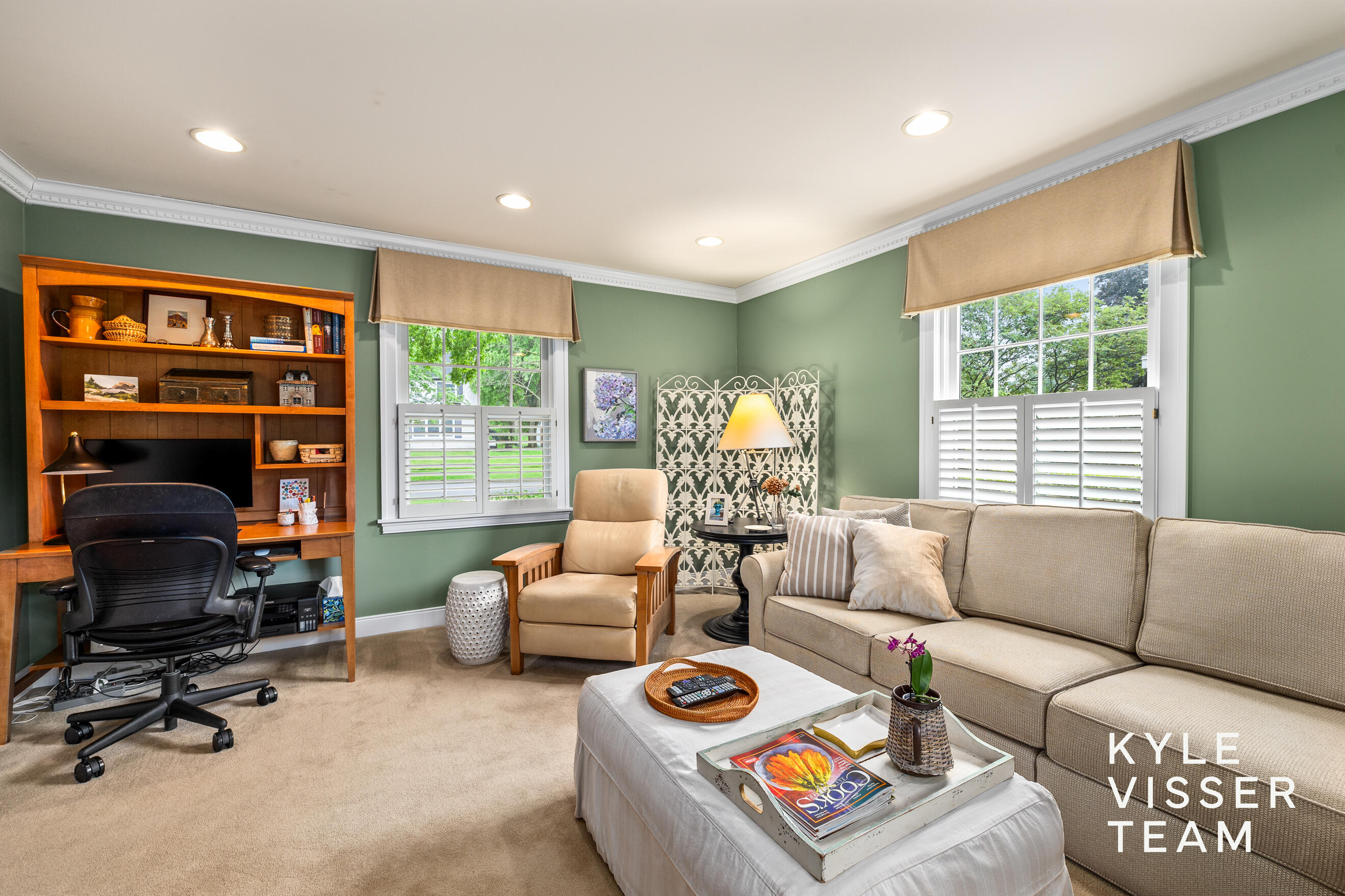 2547 Maplewood Drive SE East Grand Rapids MI 49506