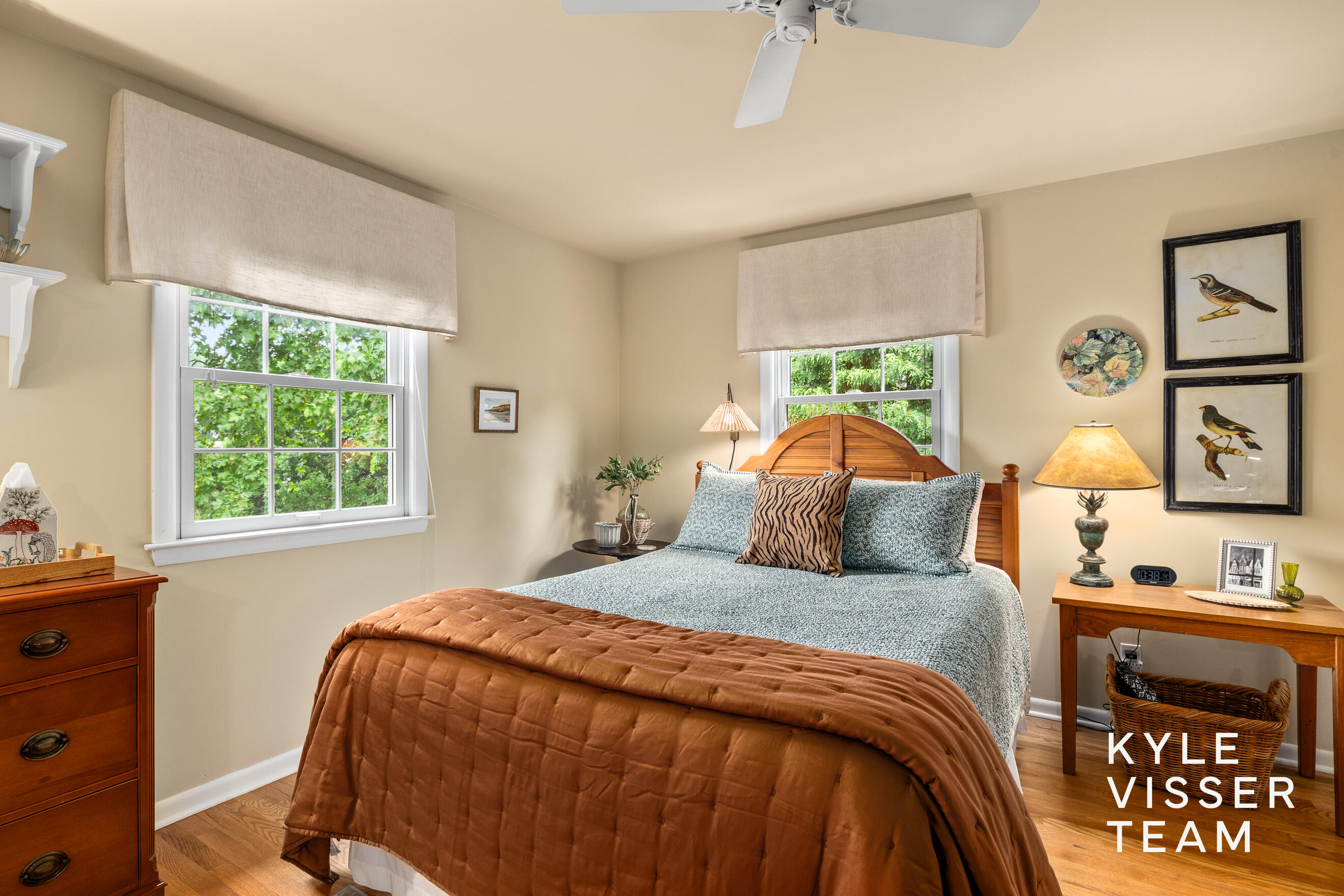 2547 Maplewood Drive SE East Grand Rapids MI 49506