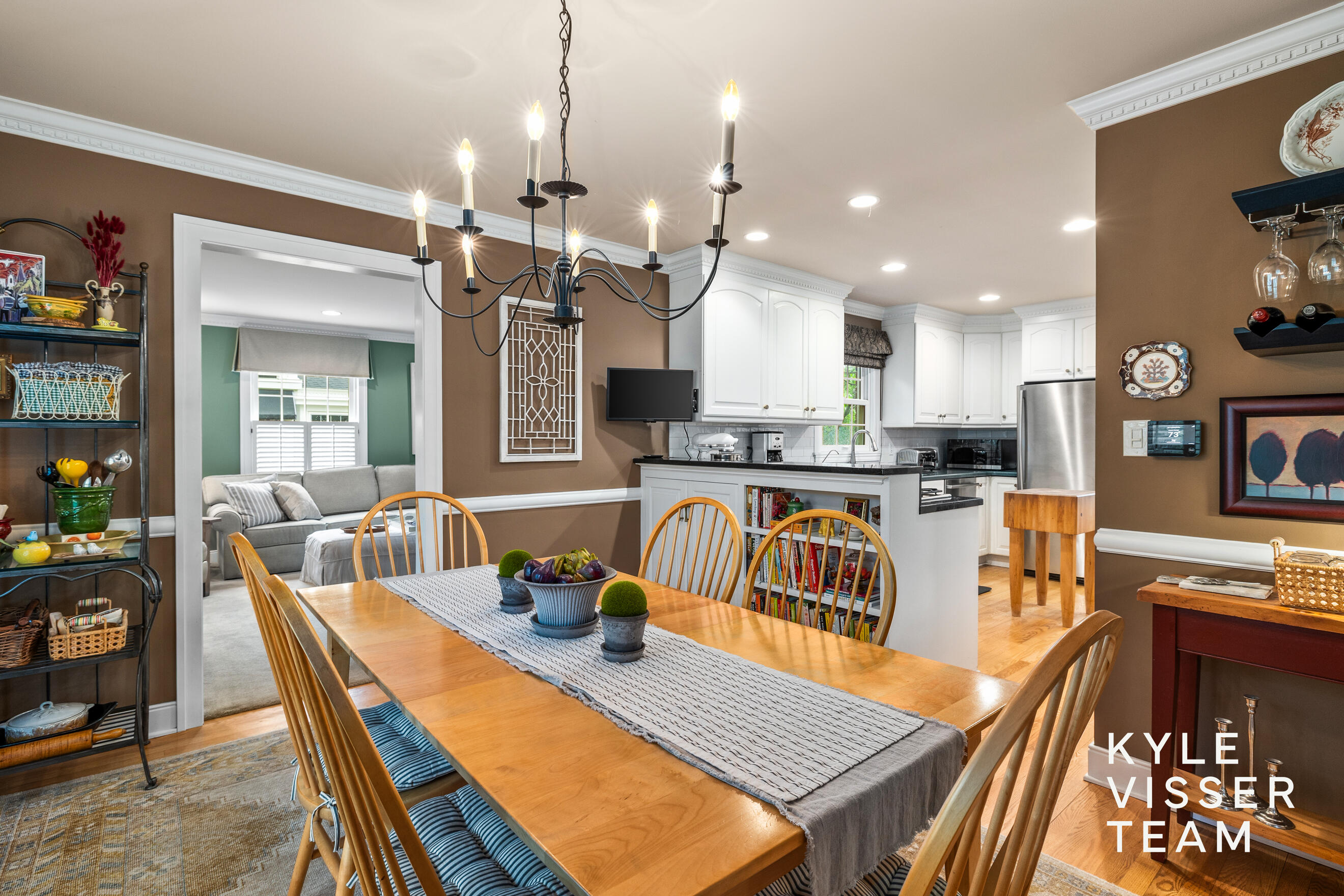2547 Maplewood Drive SE East Grand Rapids MI 49506