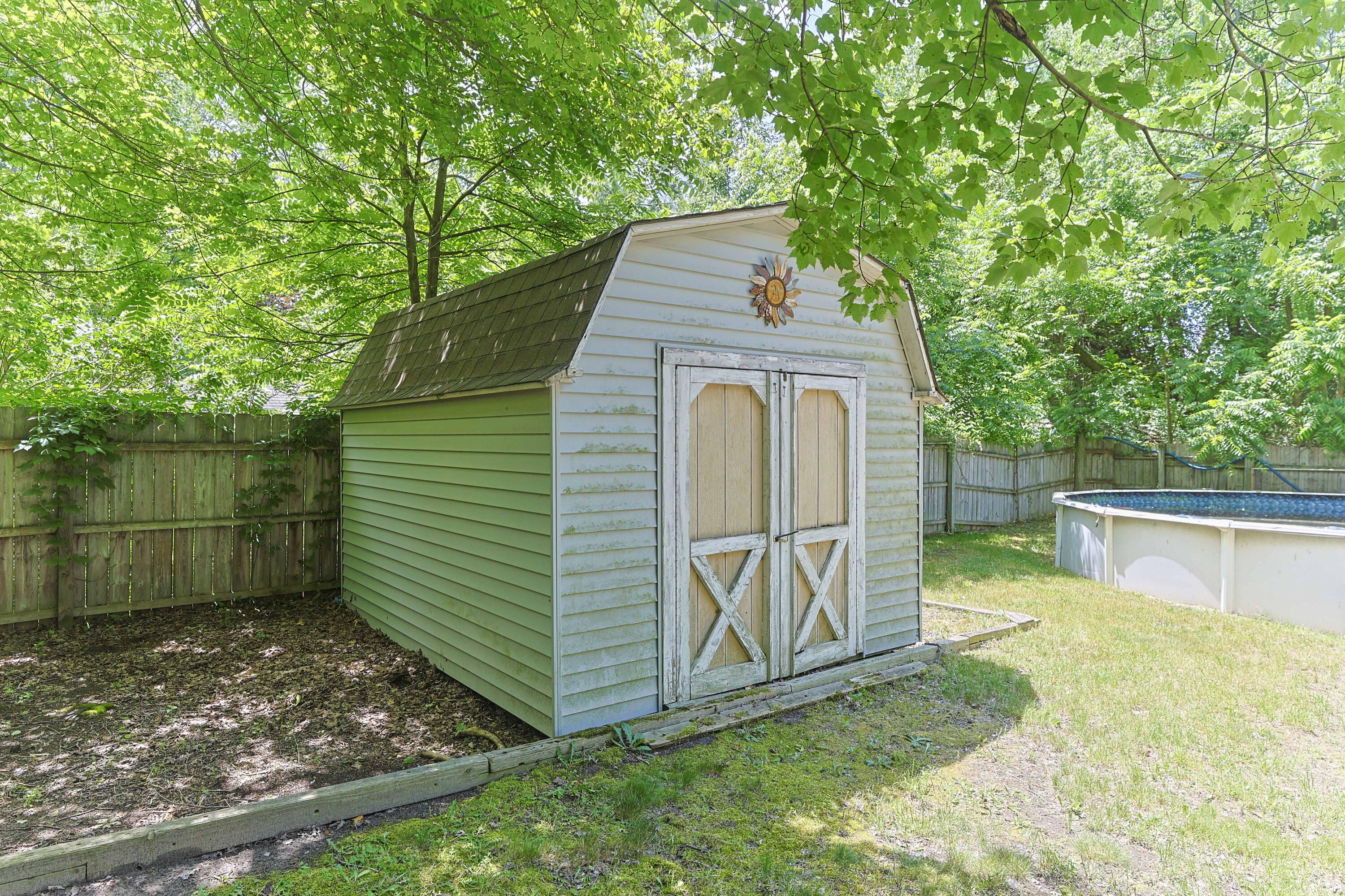 6408 Spaulding Avenue Sawyer MI 49125