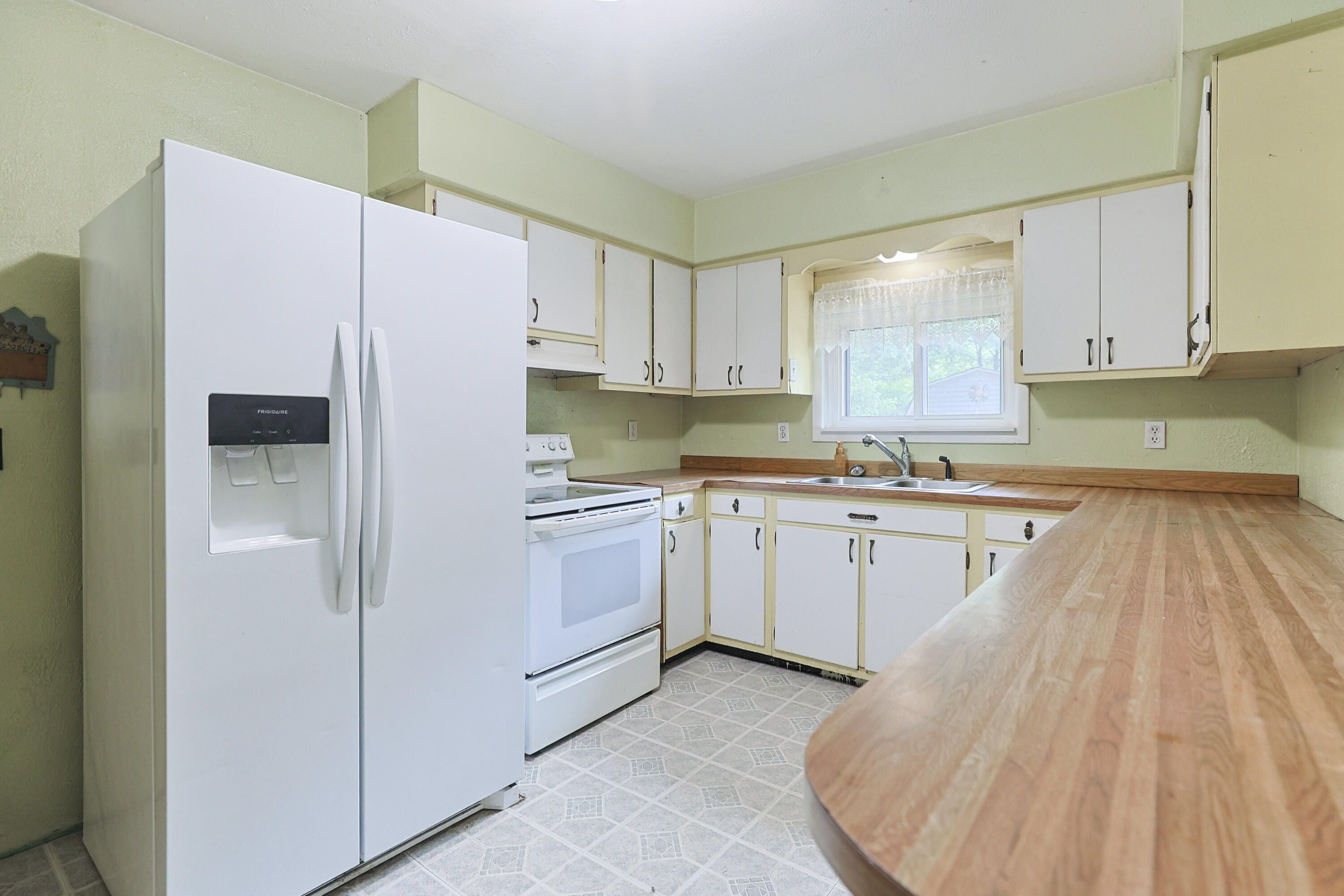 6408 Spaulding Avenue Sawyer MI 49125