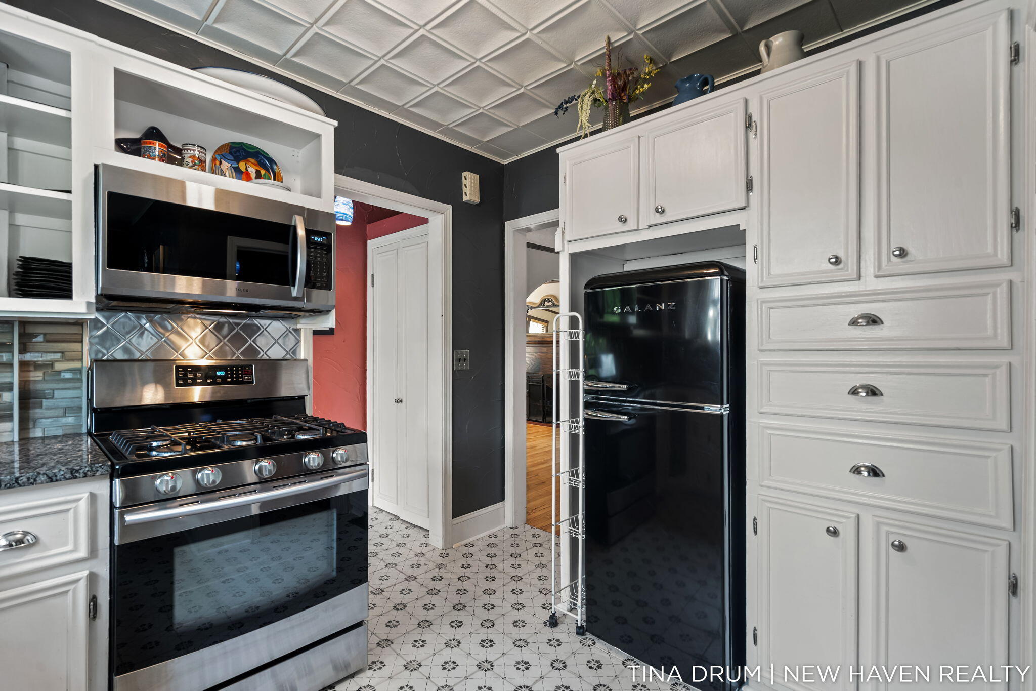 1227 SE Colorado Avenue SE Grand Rapids MI 49506