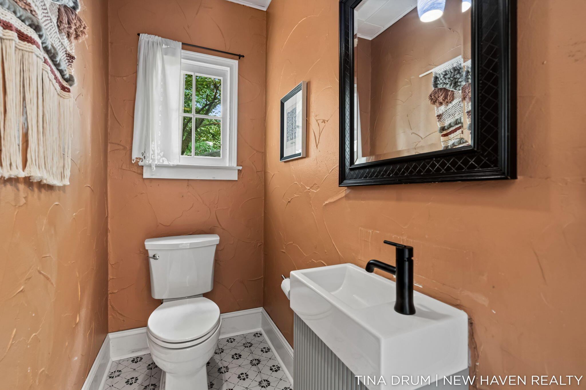 1227 SE Colorado Avenue SE Grand Rapids MI 49506