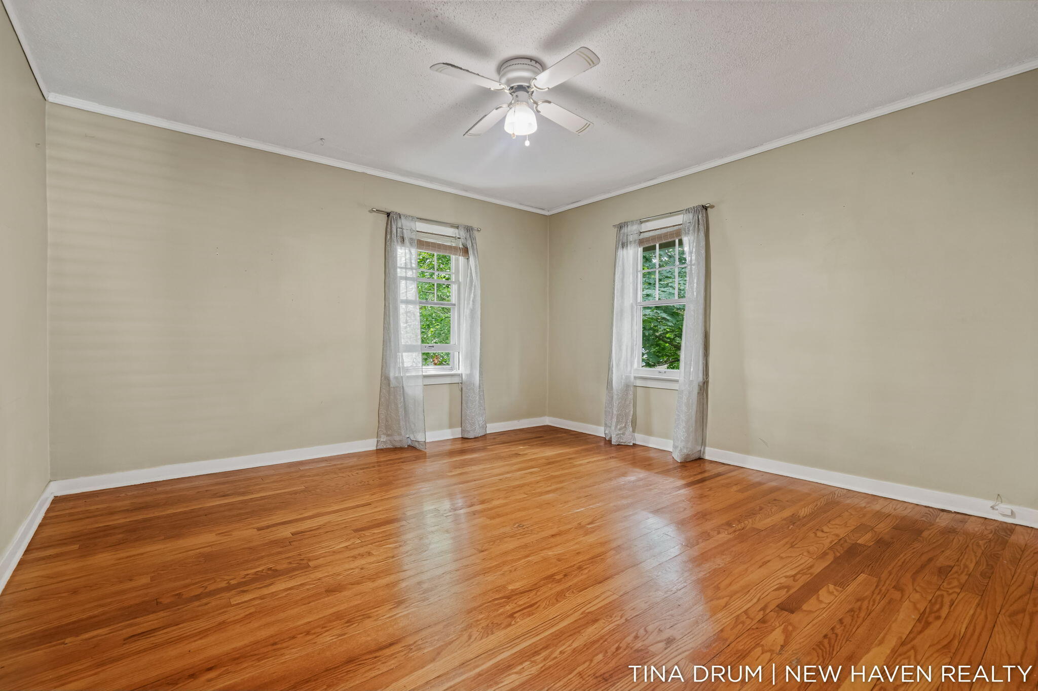 1227 SE Colorado Avenue SE Grand Rapids MI 49506