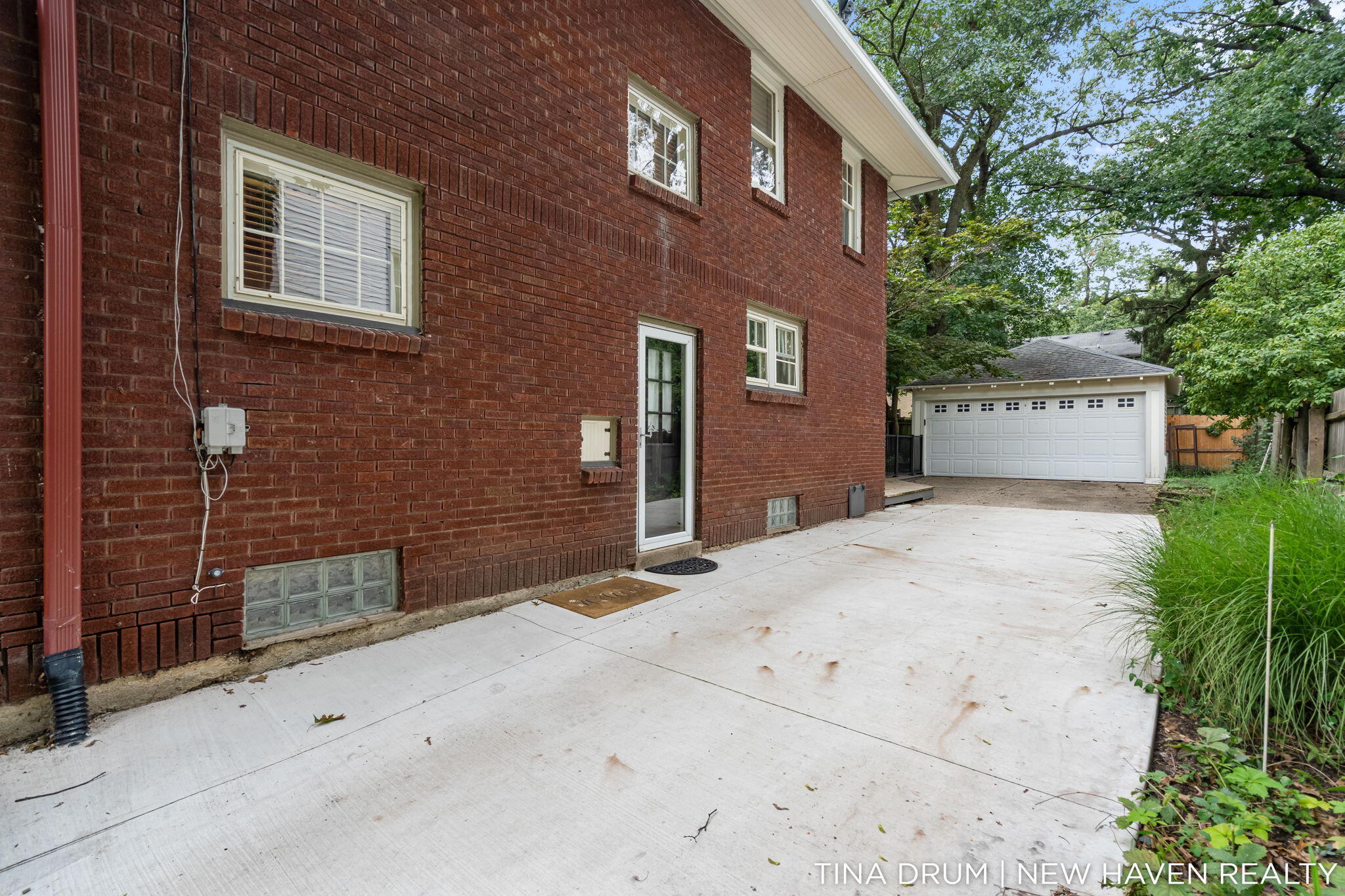 1227 SE Colorado Avenue SE Grand Rapids MI 49506