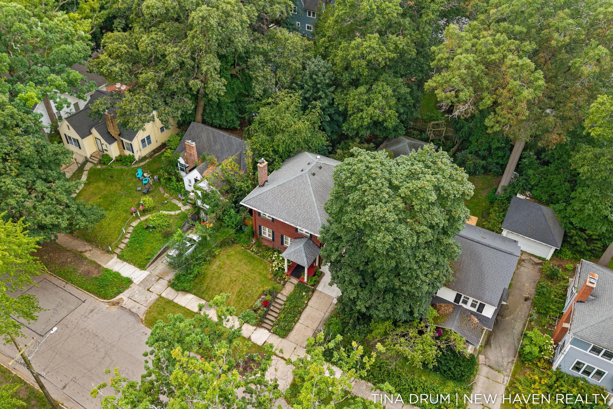 1227 SE Colorado Avenue SE Grand Rapids MI 49506
