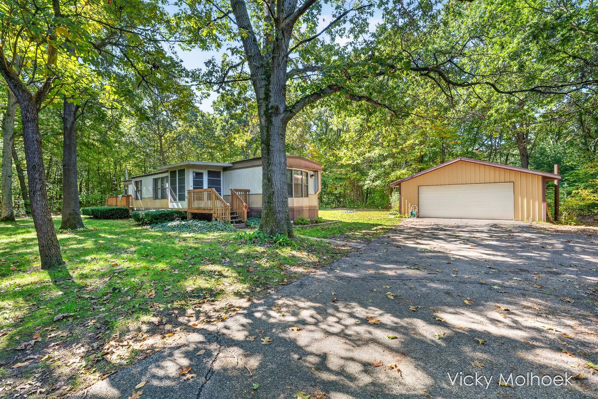 3770 32nd Street Hamilton MI 49419