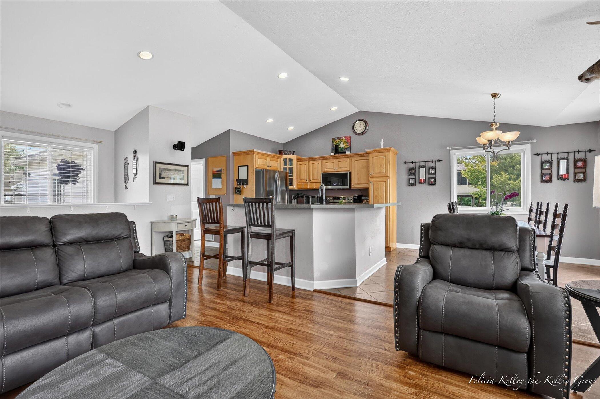 2033 Orchard Ridge Drive NW Grand Rapids MI 49534