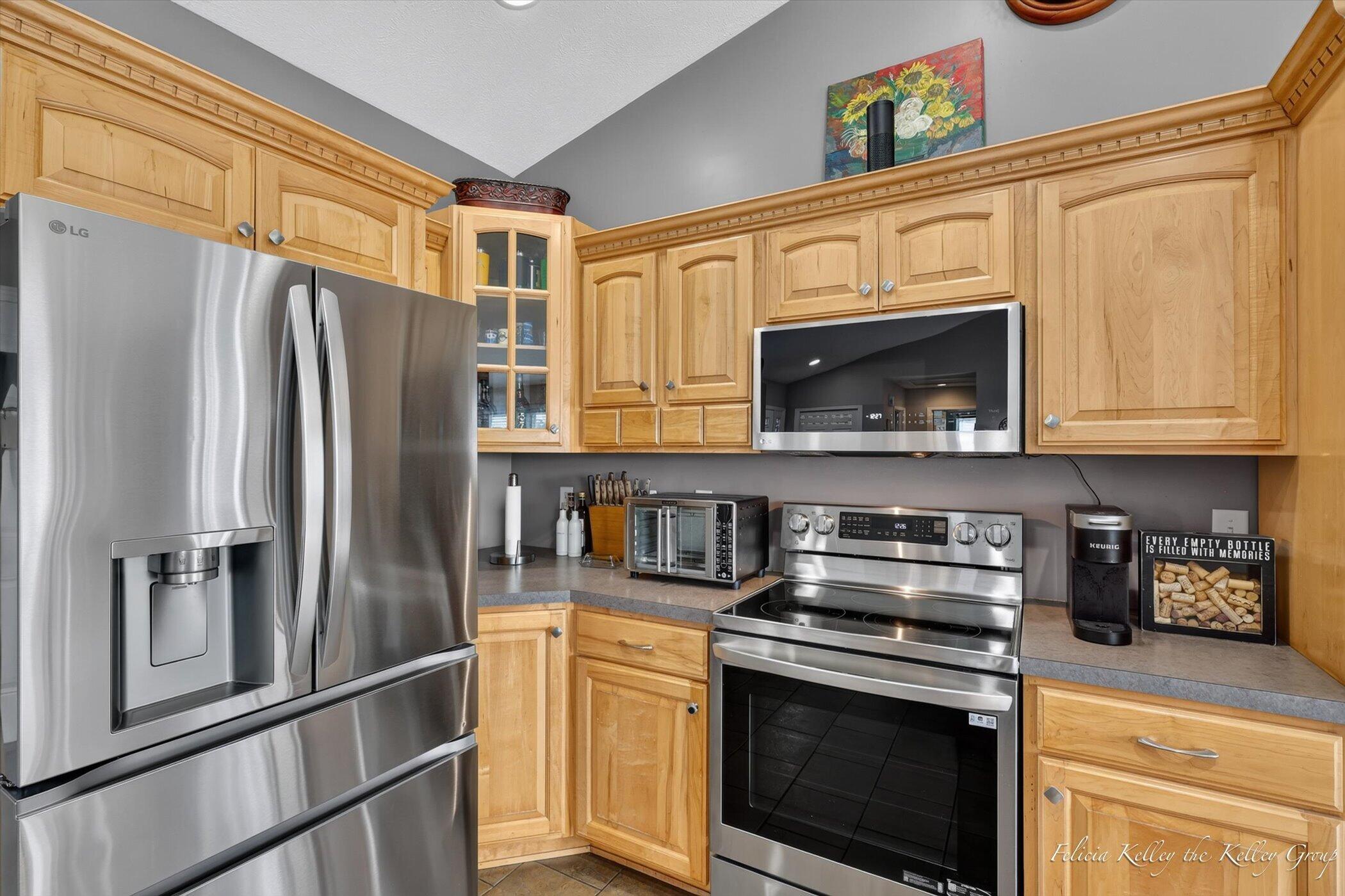 2033 Orchard Ridge Drive NW Grand Rapids MI 49534