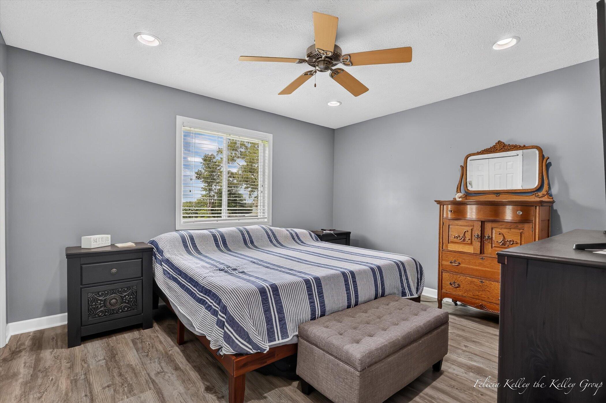2033 Orchard Ridge Drive NW Grand Rapids MI 49534