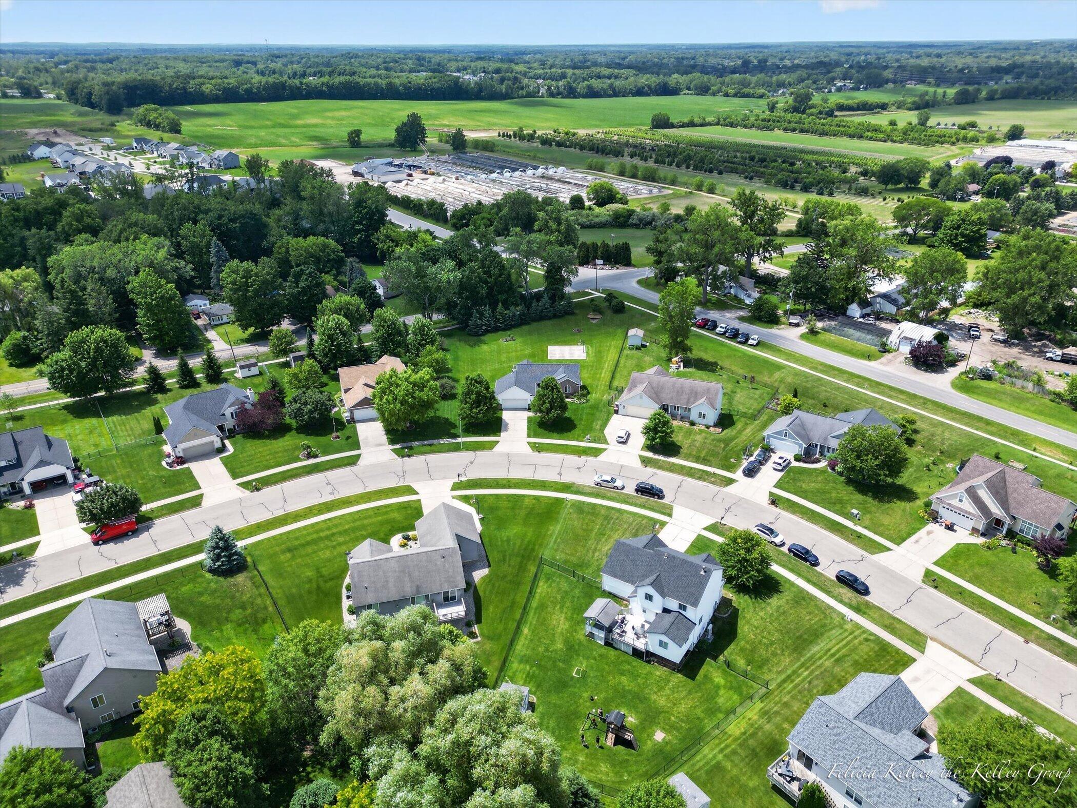 2033 Orchard Ridge Drive NW Grand Rapids MI 49534