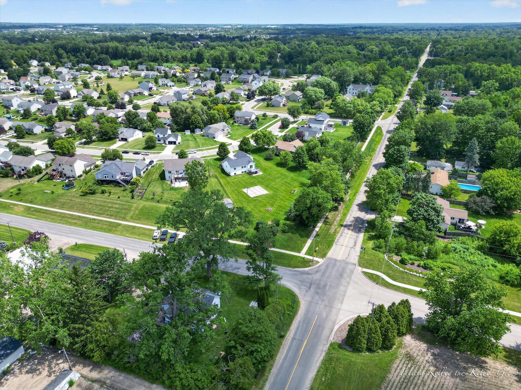 2033 Orchard Ridge Drive NW Grand Rapids MI 49534