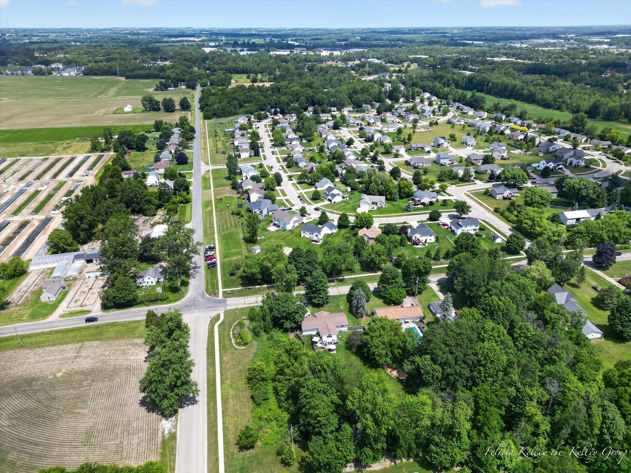 2033 Orchard Ridge Drive NW Grand Rapids MI 49534