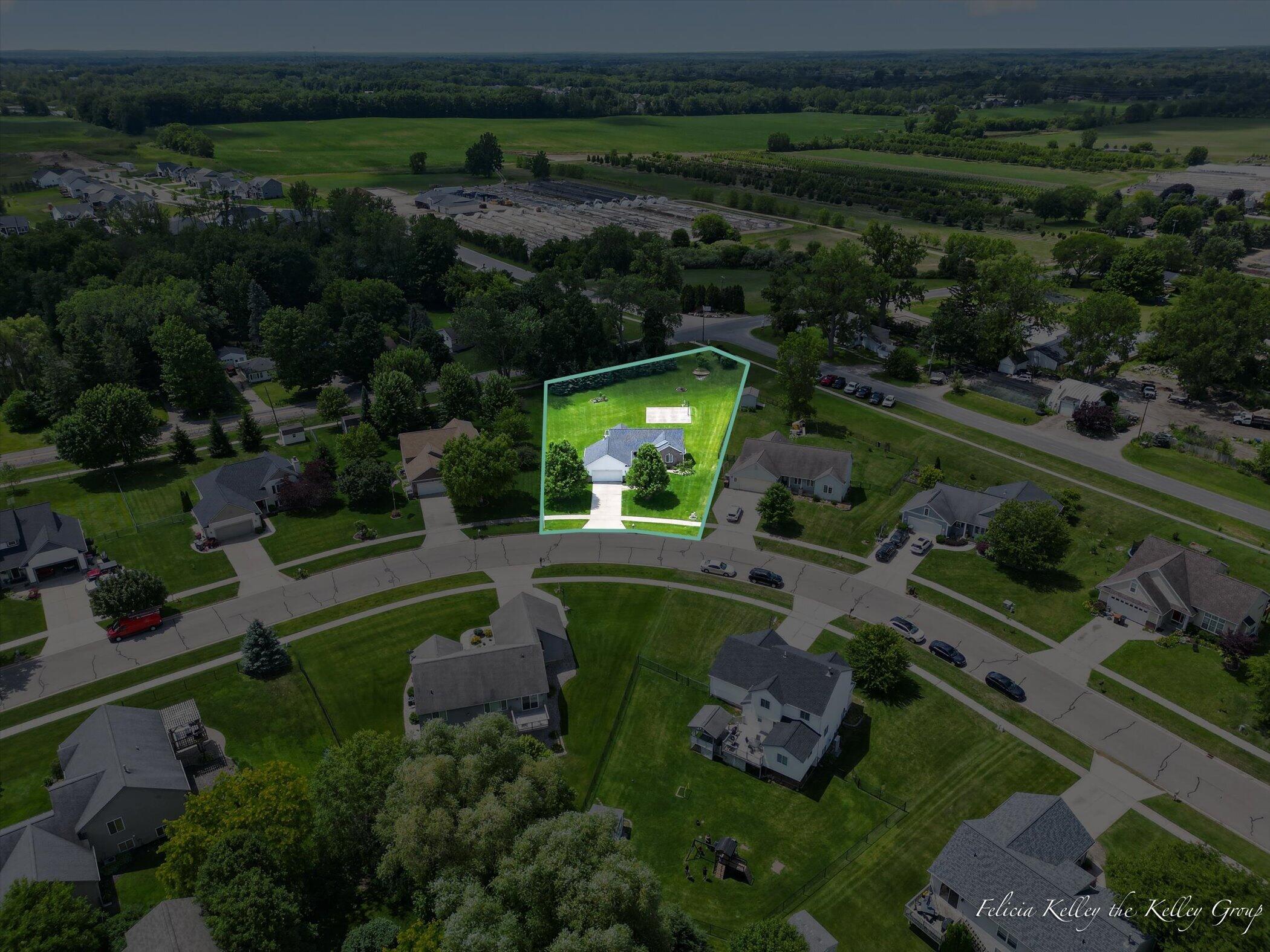 2033 Orchard Ridge Drive NW Grand Rapids MI 49534
