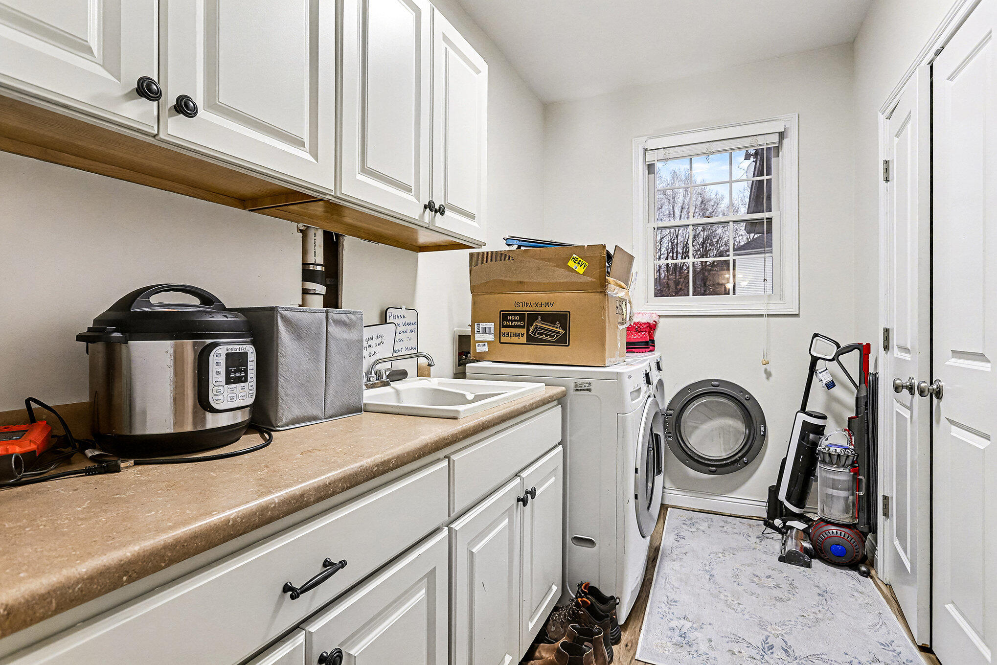 5250 Queen Victoria Lane Kalamazoo MI 49009