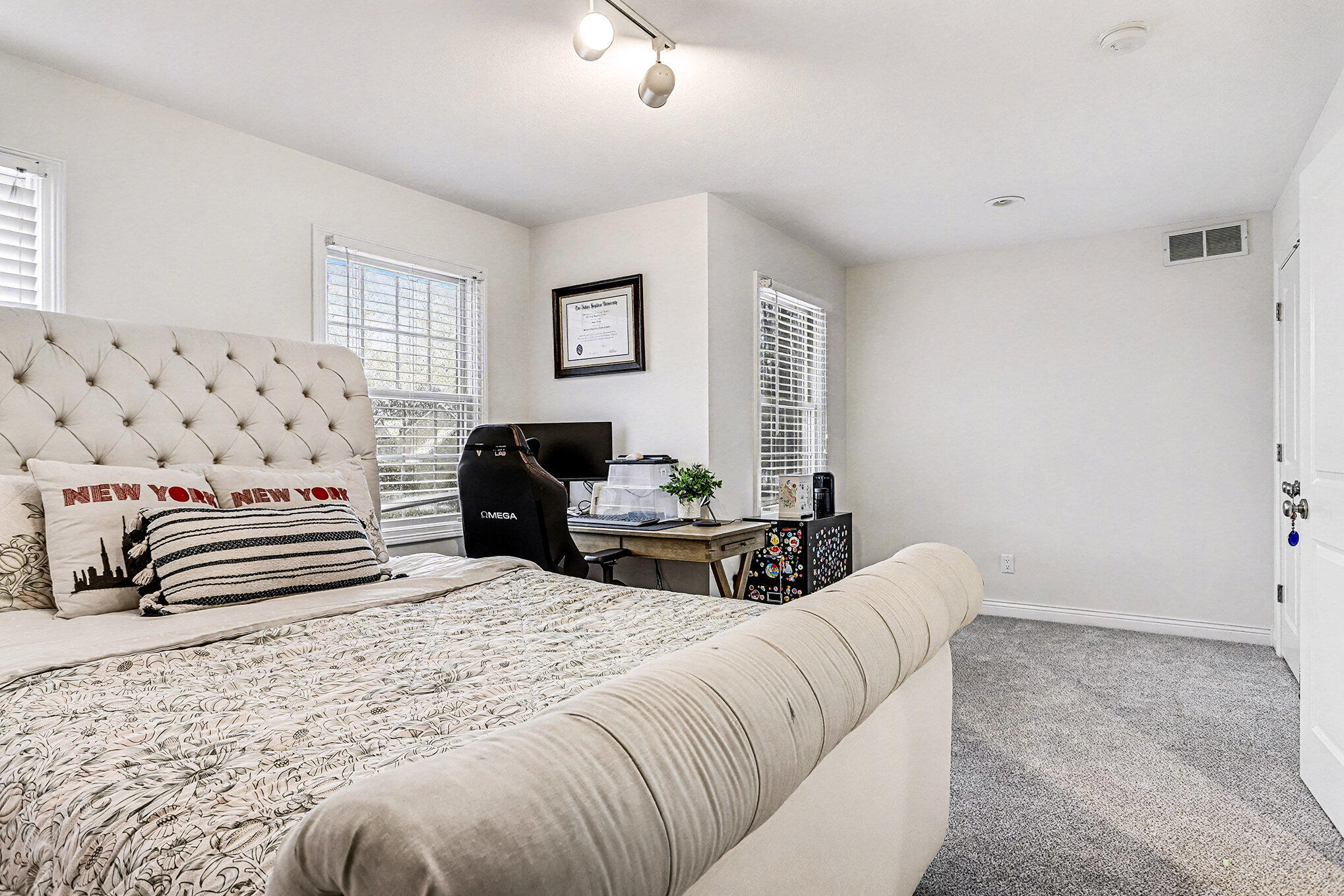 5250 Queen Victoria Lane Kalamazoo MI 49009