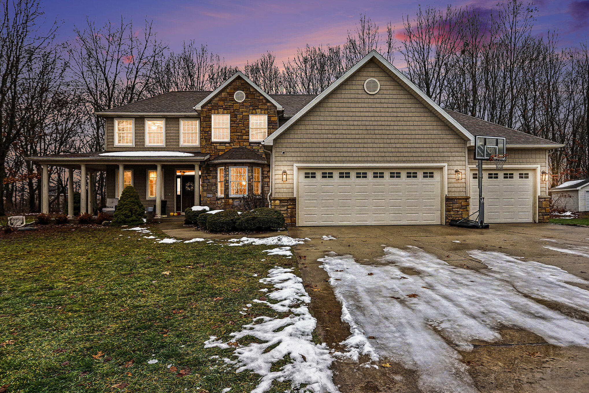 5250 Queen Victoria Lane Kalamazoo MI 49009