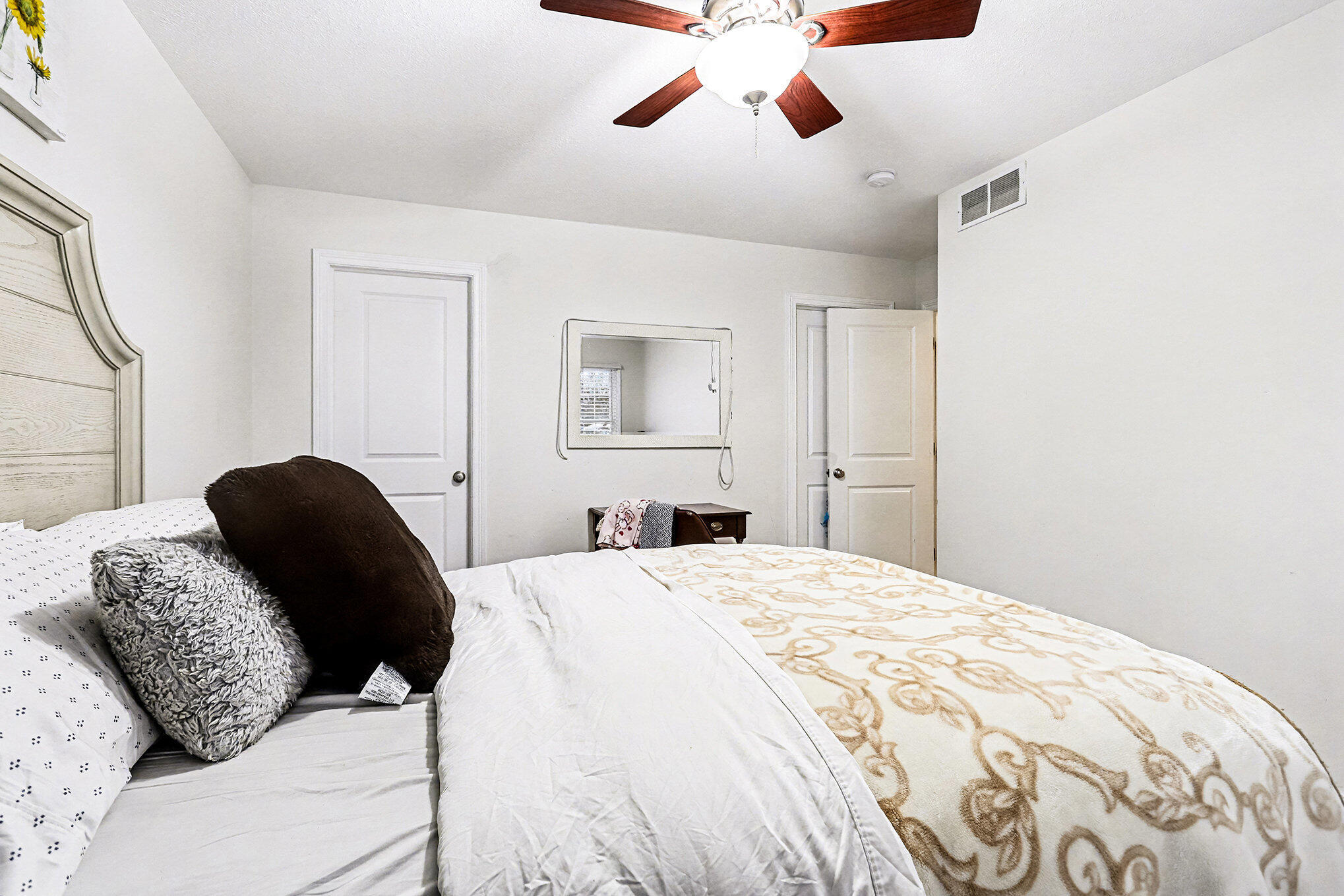 5250 Queen Victoria Lane Kalamazoo MI 49009