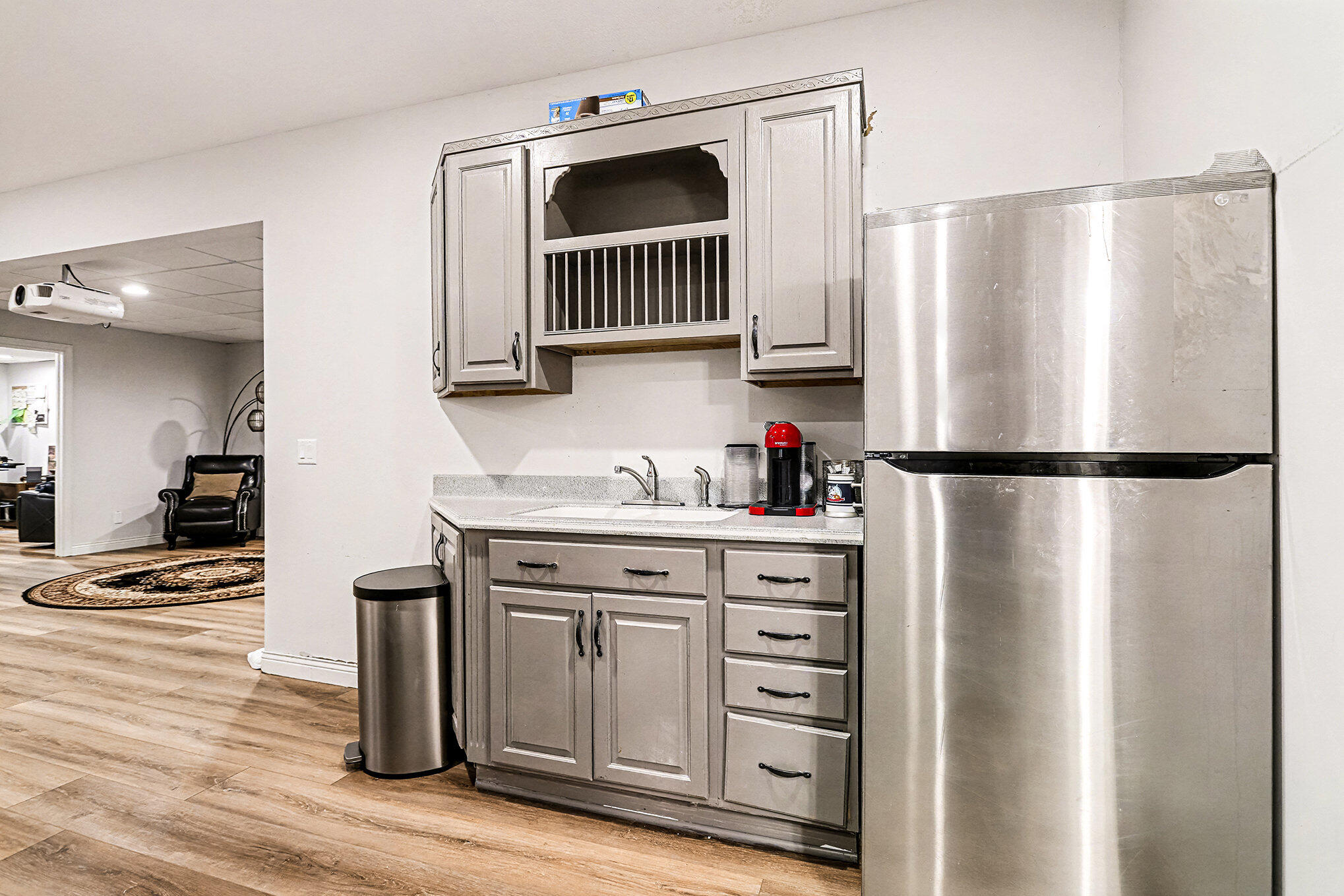 5250 Queen Victoria Lane Kalamazoo MI 49009