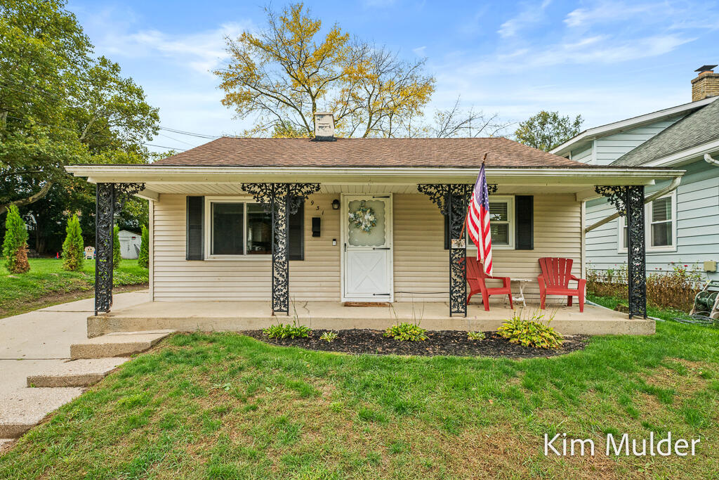 931 Frederick Avenue NW Grand Rapids MI 49504