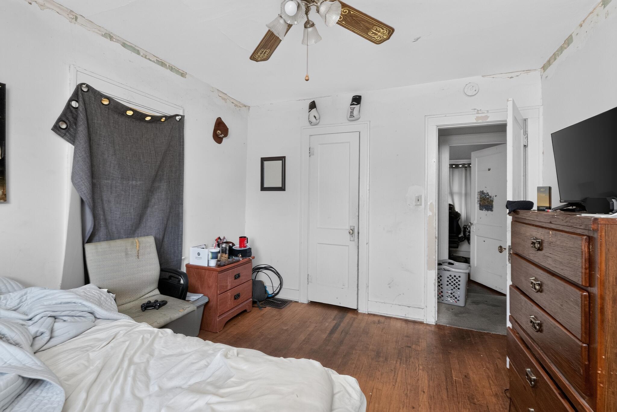 1043 Oakdale Street SE Grand Rapids MI 49507