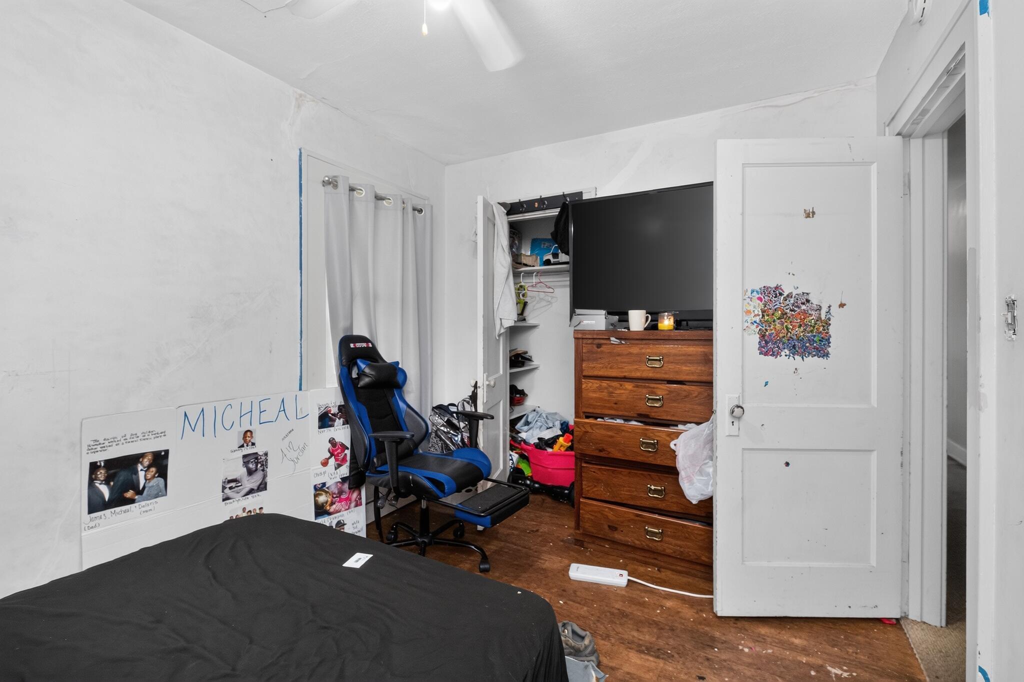 1043 Oakdale Street SE Grand Rapids MI 49507