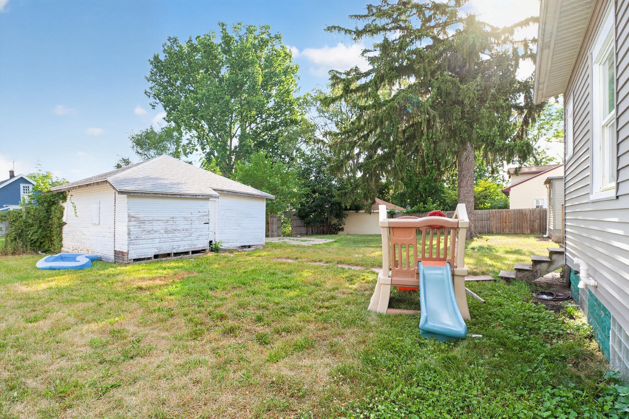 1043 Oakdale Street SE Grand Rapids MI 49507
