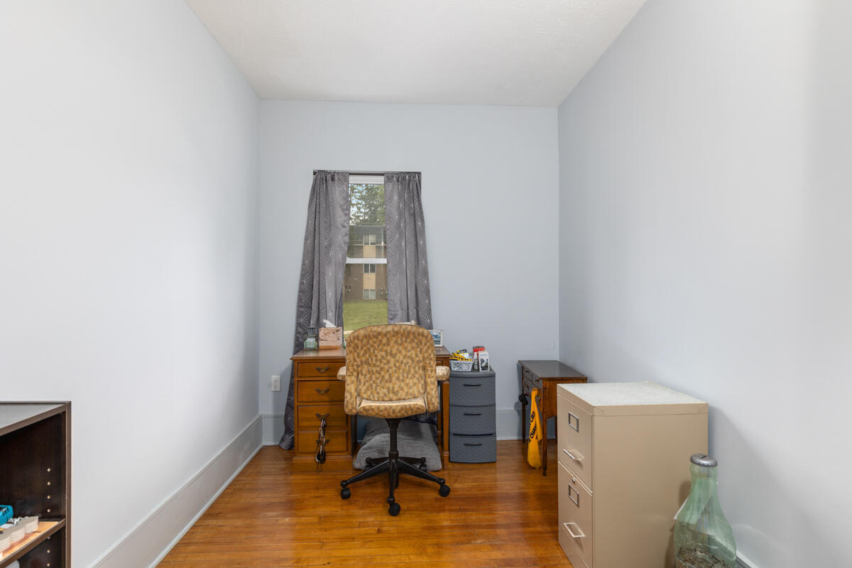 852 Leonard Street NE Grand Rapids MI 49503