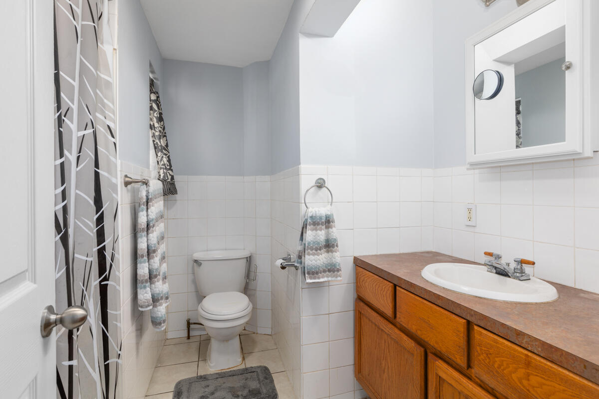 852 Leonard Street NE Grand Rapids MI 49503