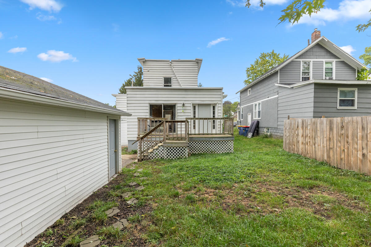 852 Leonard Street NE Grand Rapids MI 49503