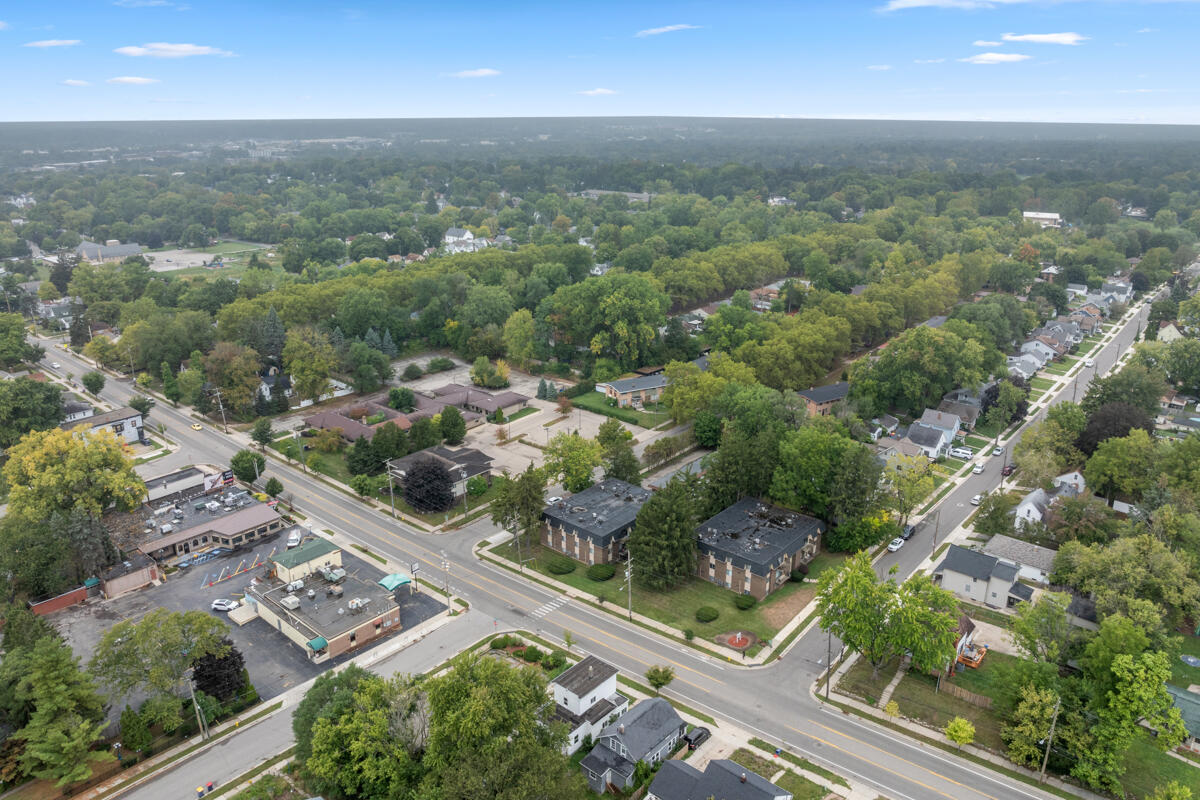 852 Leonard Street NE Grand Rapids MI 49503