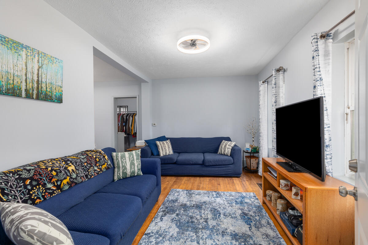 852 Leonard Street NE Grand Rapids MI 49503