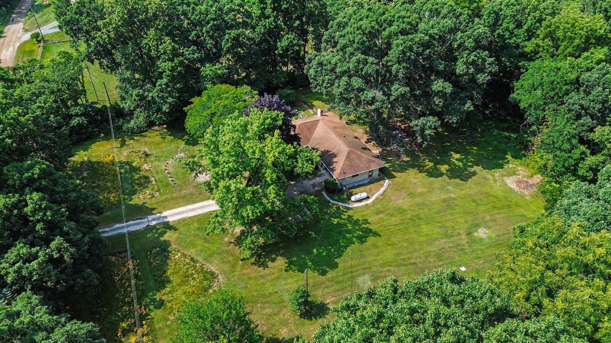 1406 Camp Road Buchanan MI 49107