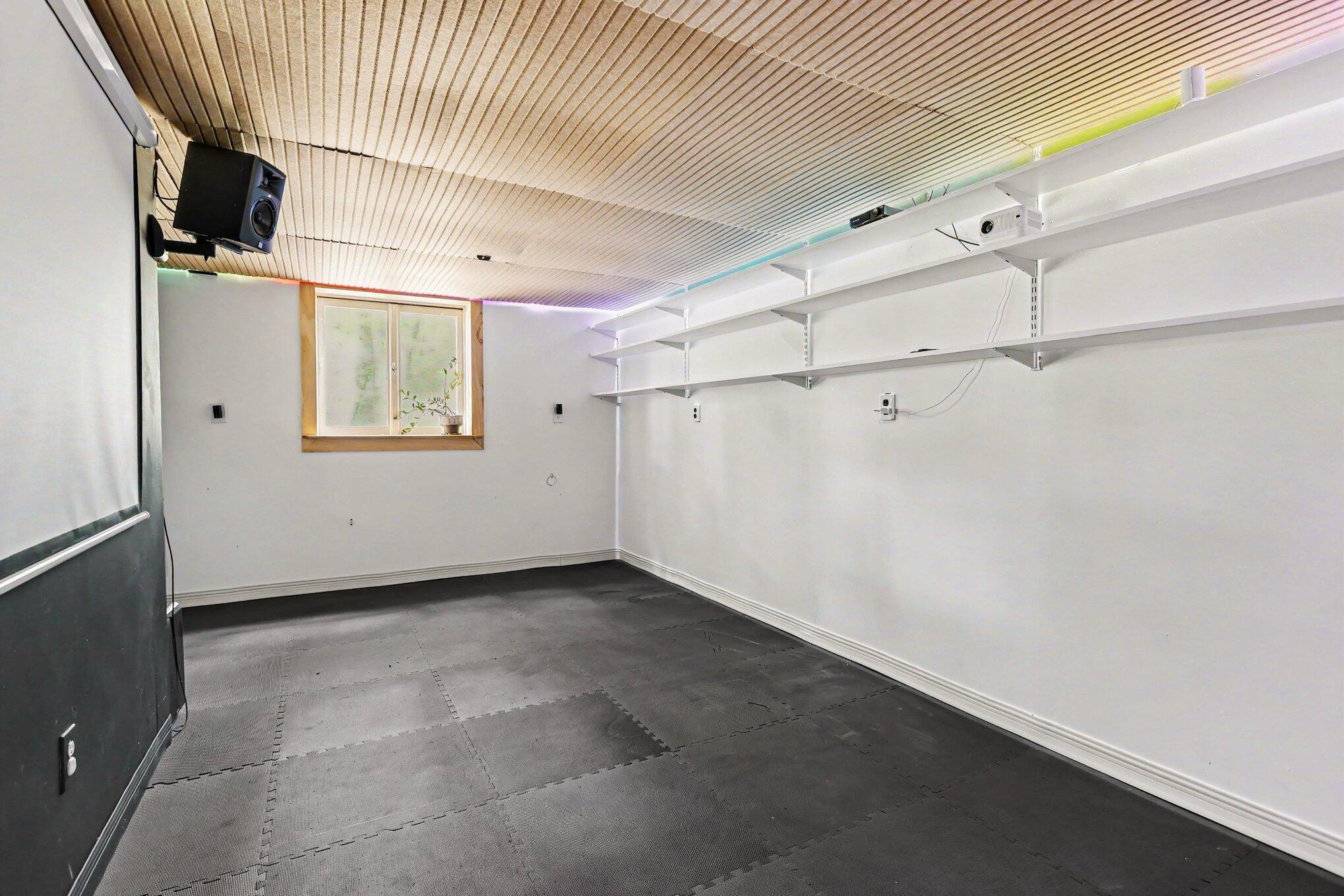 1406 Camp Road Buchanan MI 49107